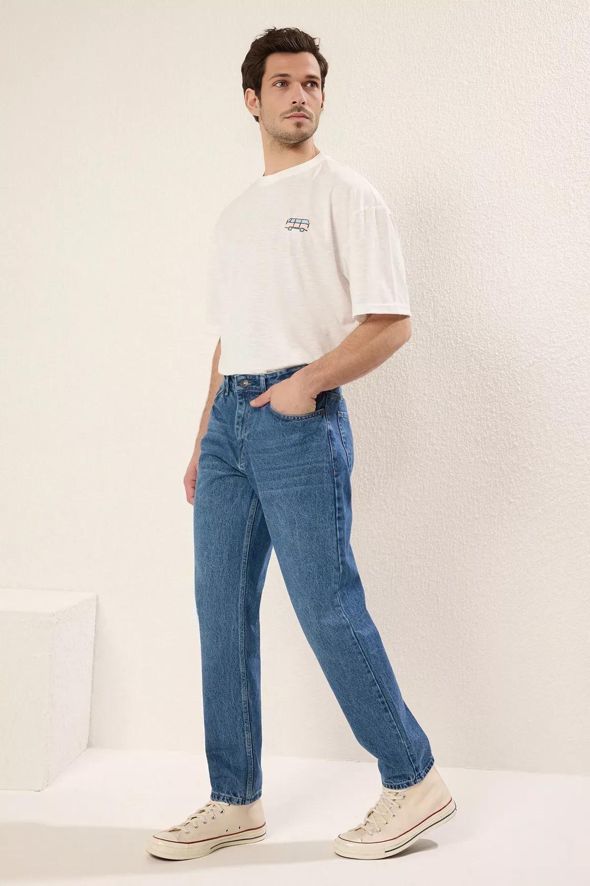 Blue Essential Fit Jeans, C101_7024, medium