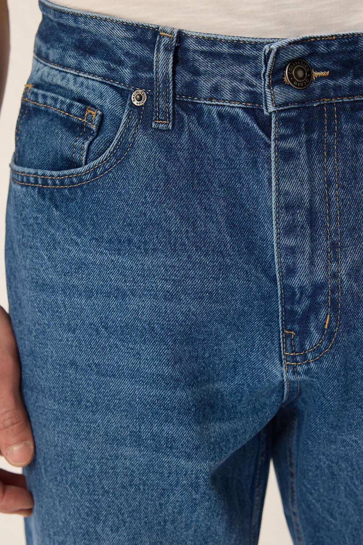 Blue Essential Fit Jeans, , large image number 3