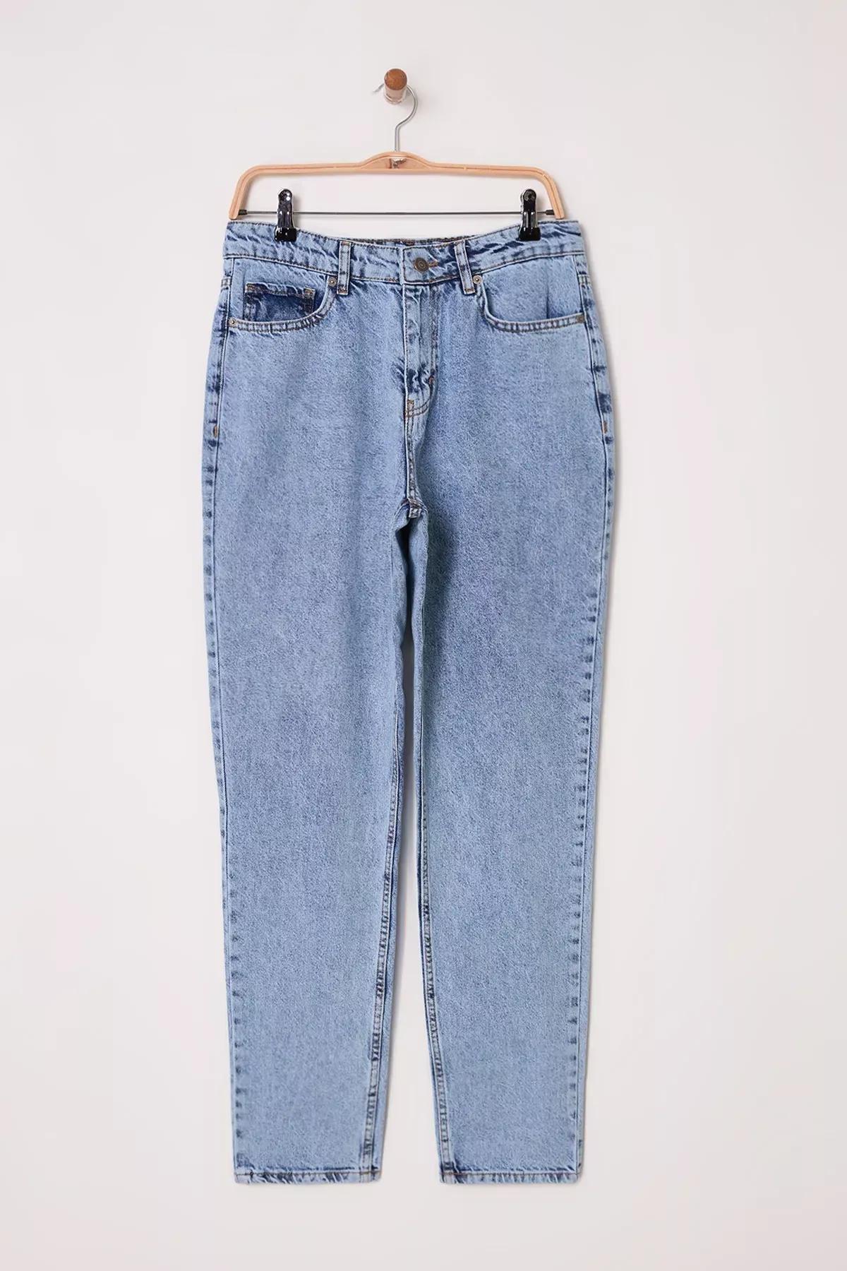 Blue Essential Fit Jeans, , large image number 4