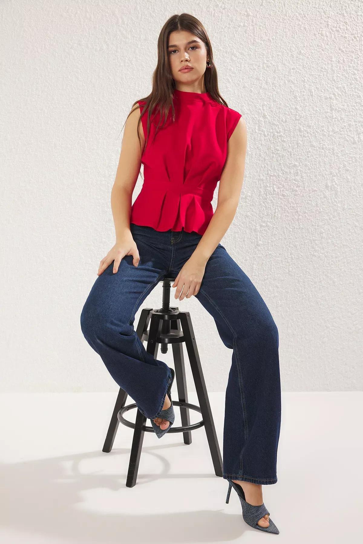 Red Sleeveless Woven Blouse, , large image number 0