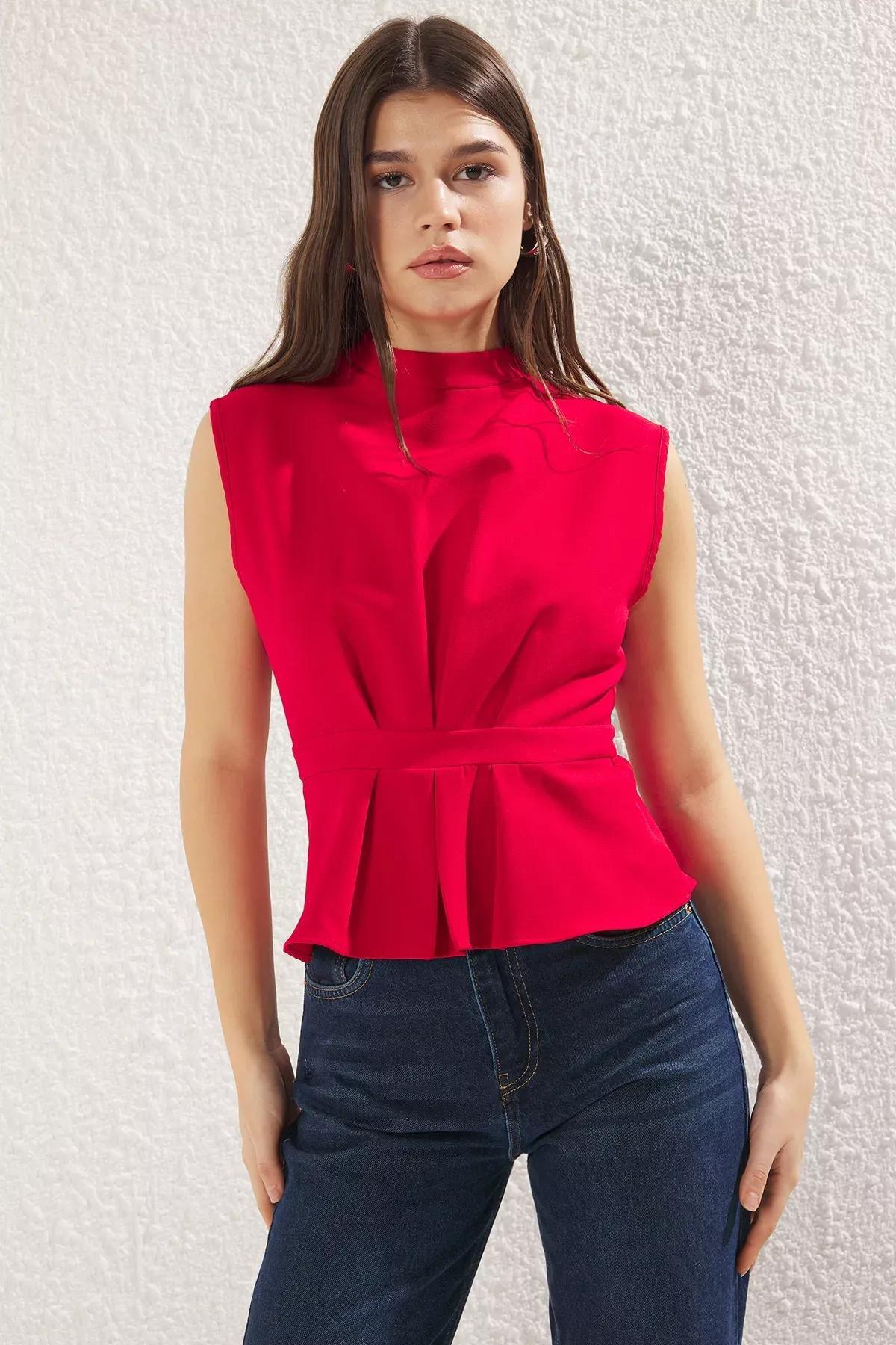 Red Sleeveless Woven Blouse, , large image number 1