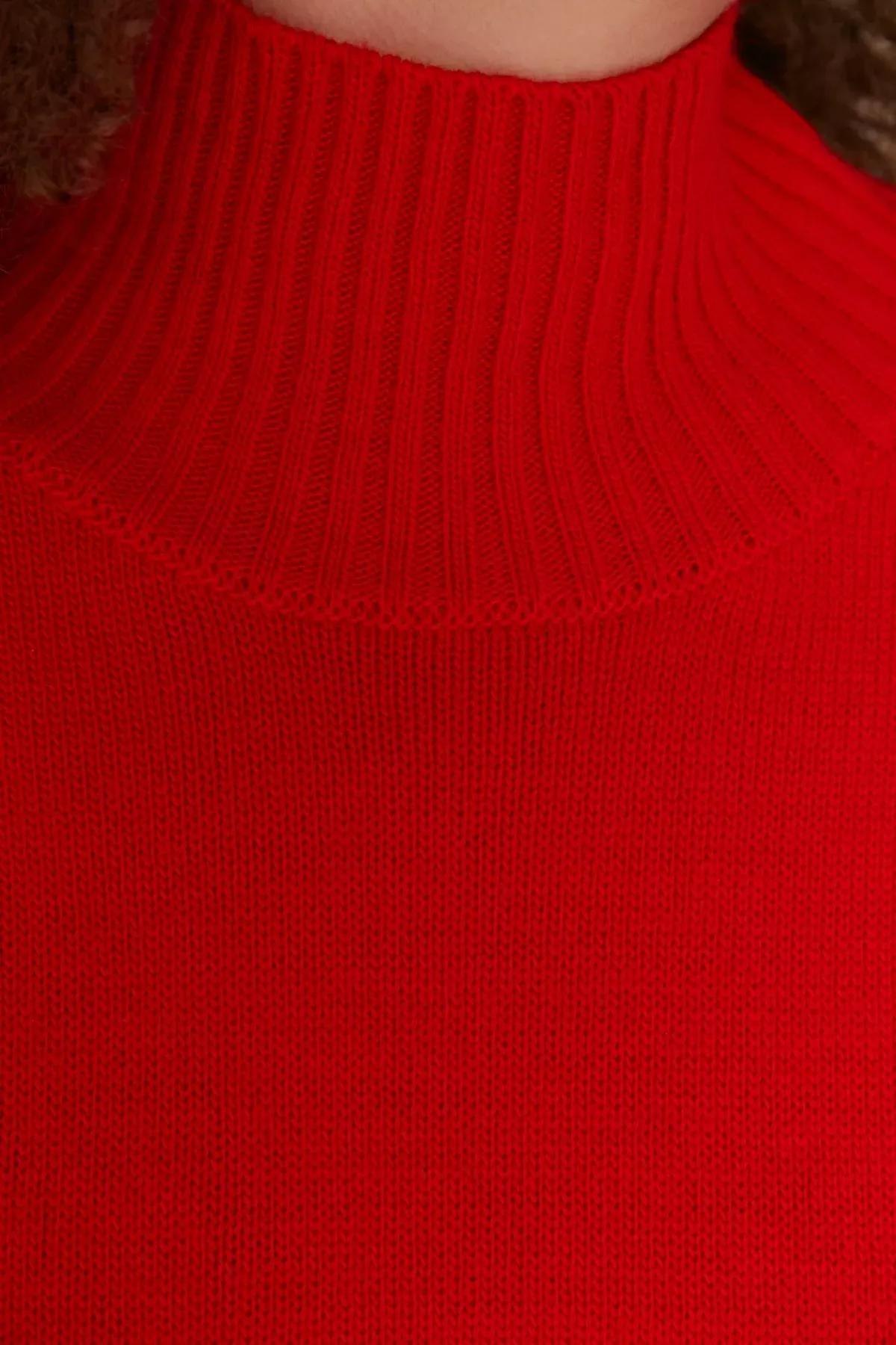 Red Relaxed Plus Size Sweater, Red, medium