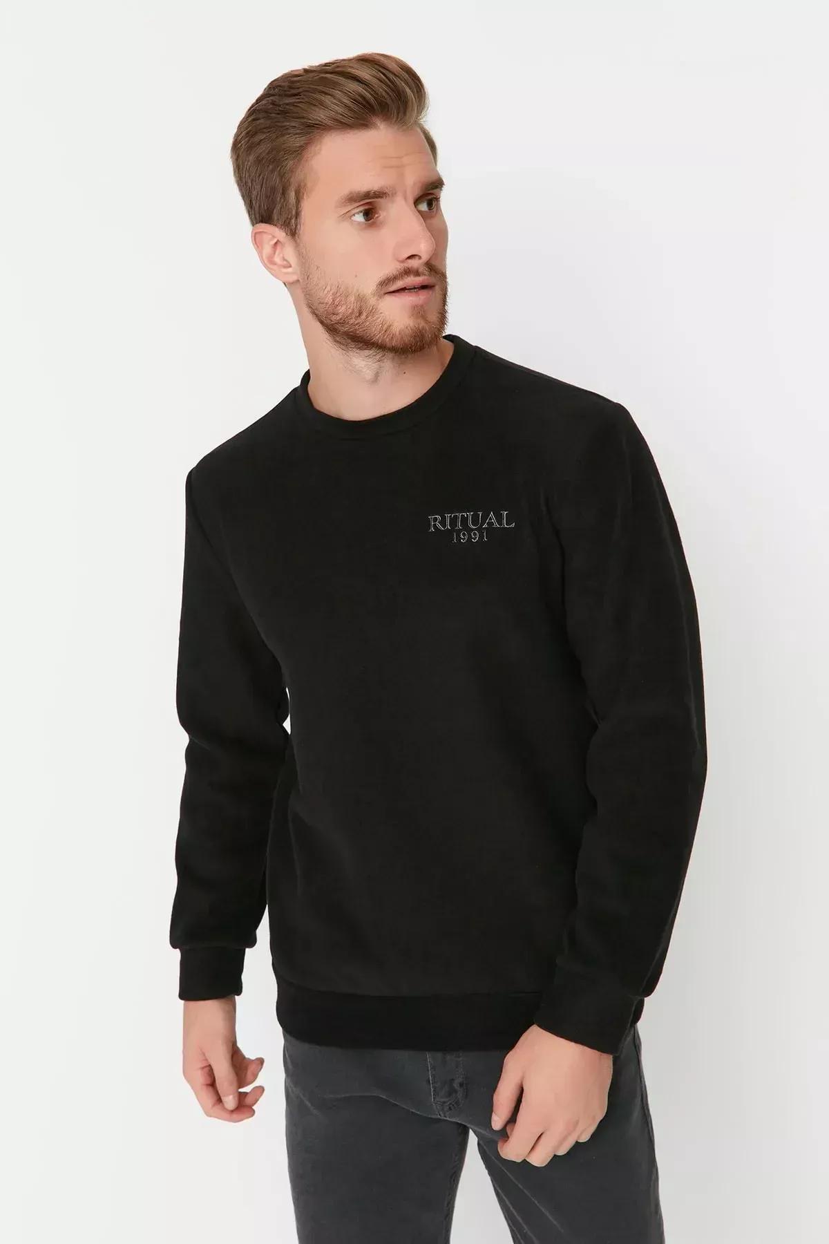 Black Crew Neck Sweatshirt, Black, large image number 0