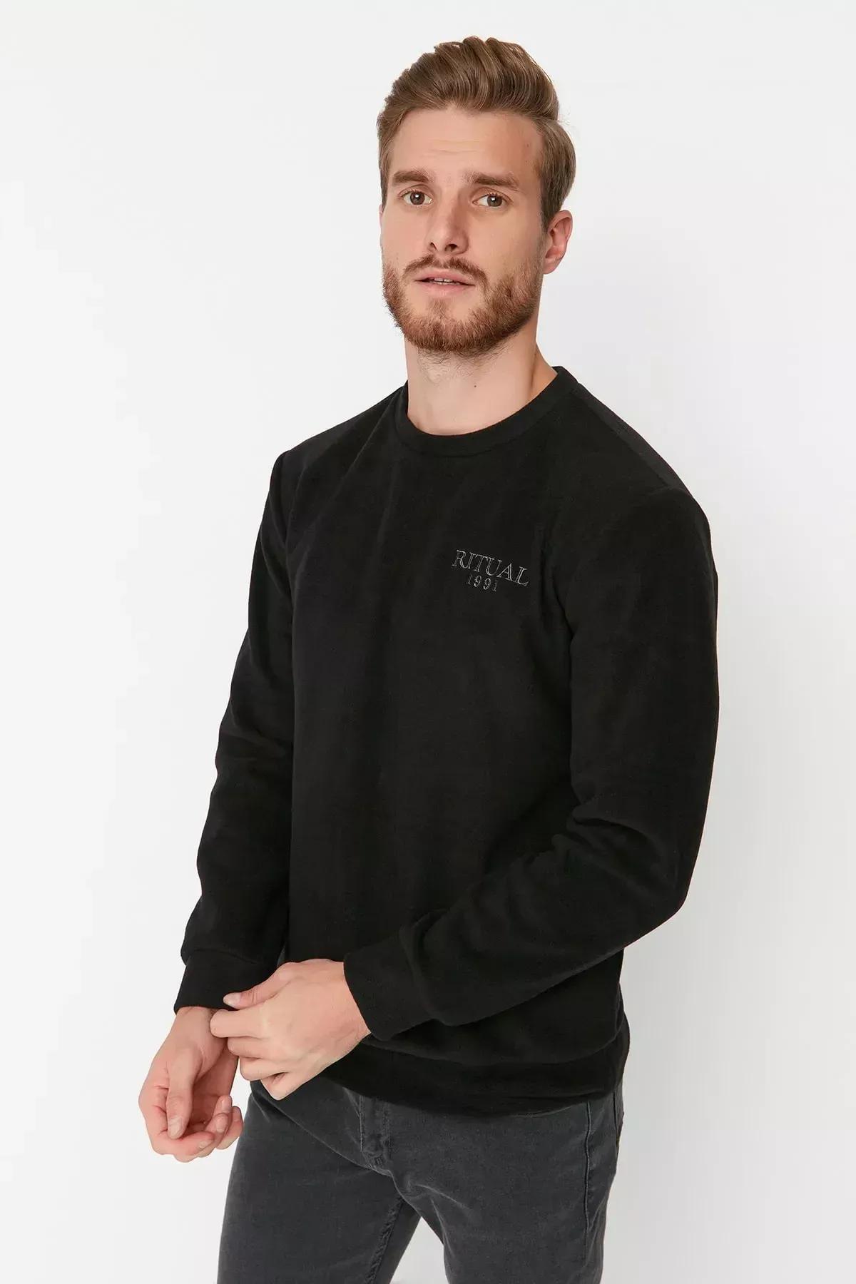 Black Crew Neck Sweatshirt, Black, large image number 2