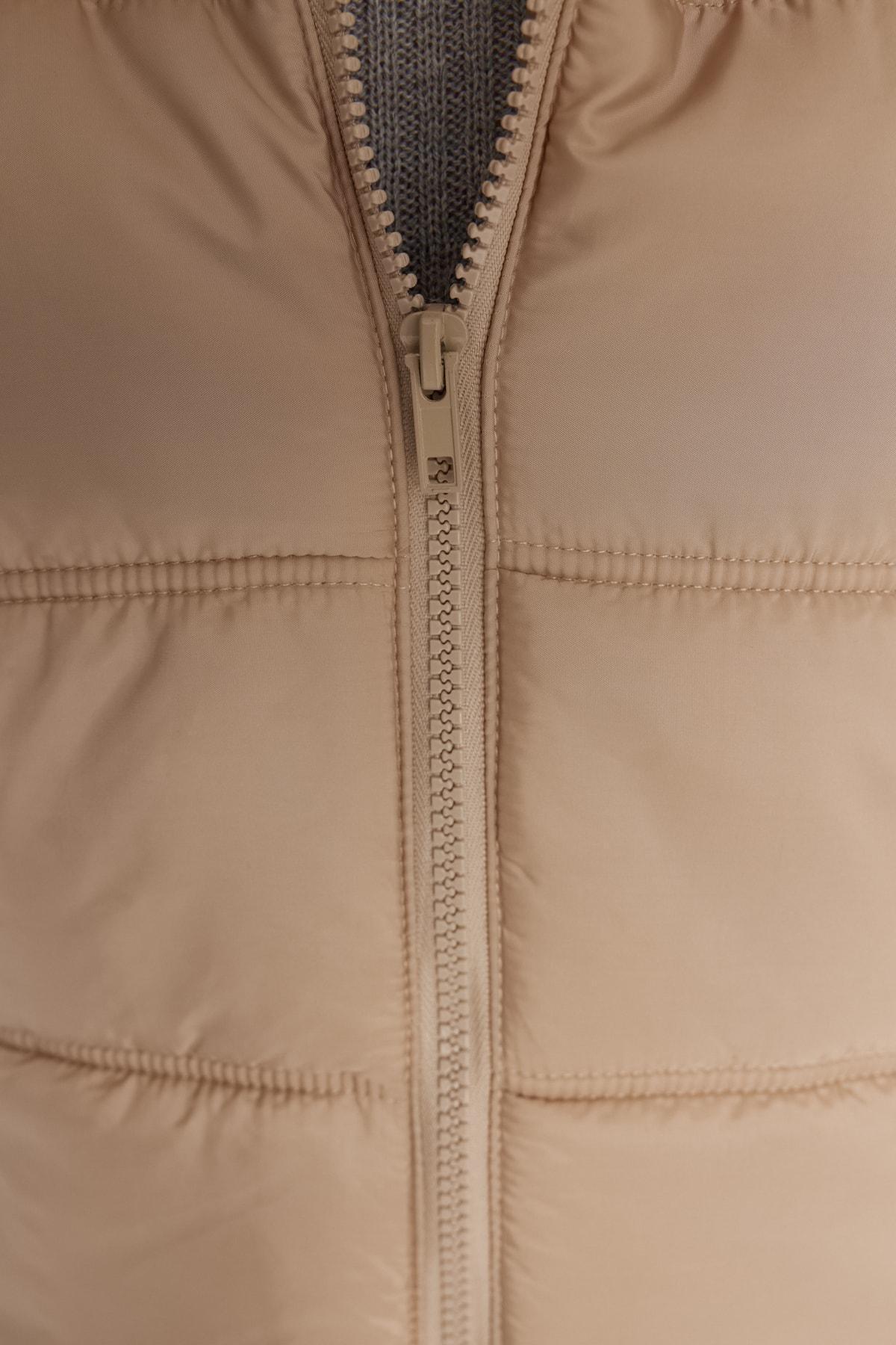Trendyol - Beige Hooded Puffer Vest