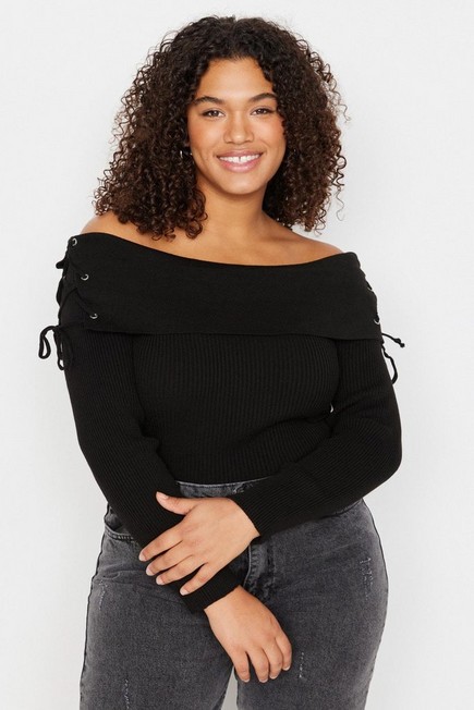 Trendyol - Black Fitted Plus Size Sweater