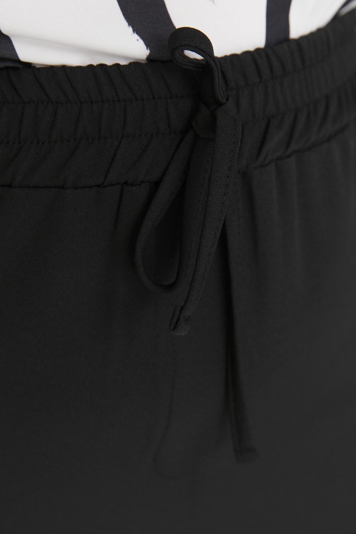 Black Wide Leg Plus Size Pants, , large image number 3