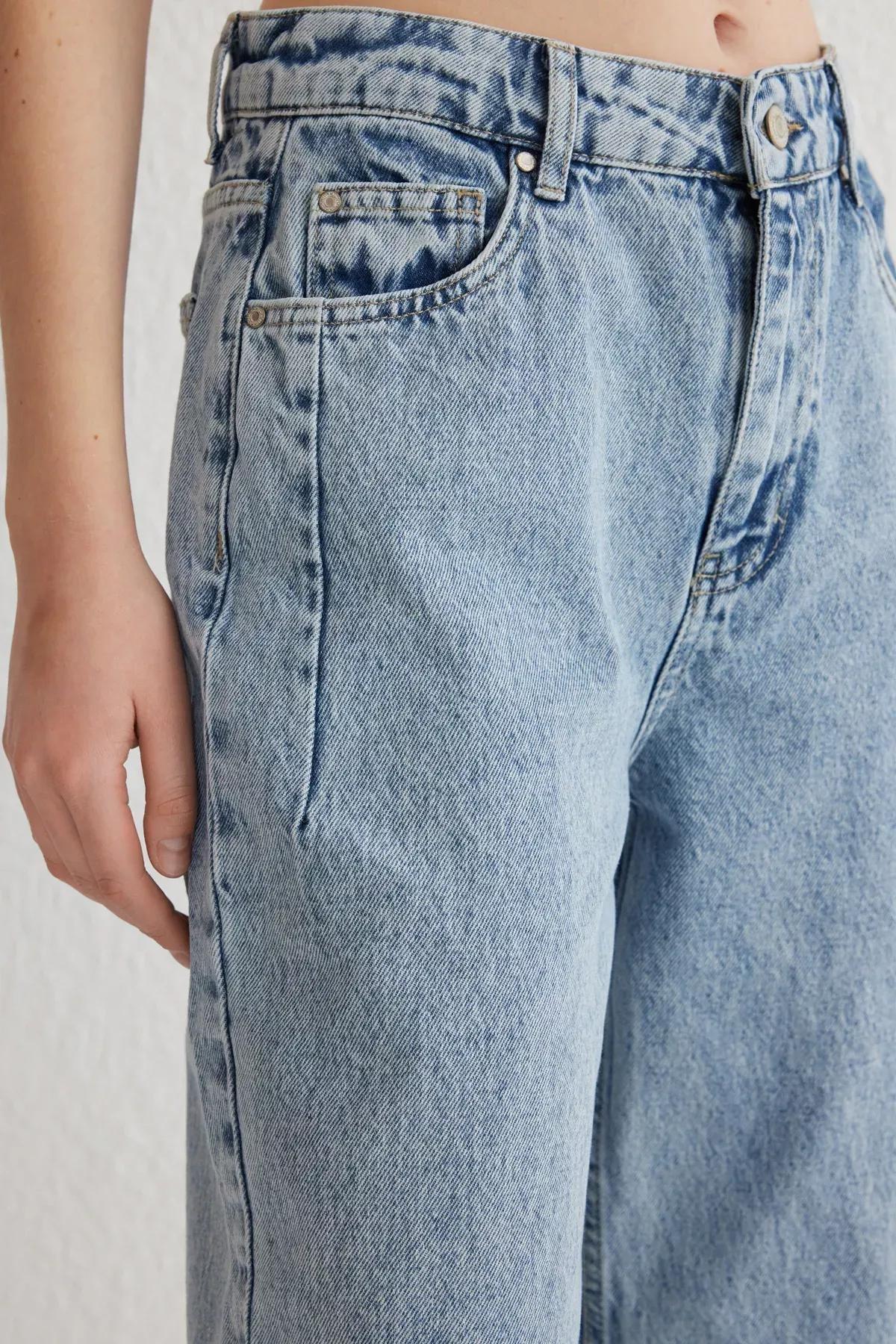 Blue Dart Detail Straight Jeans, , large image number 3
