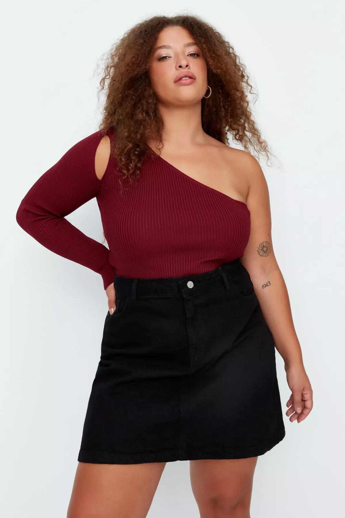 Black Plus Size Mini Skirt, , large image number 1