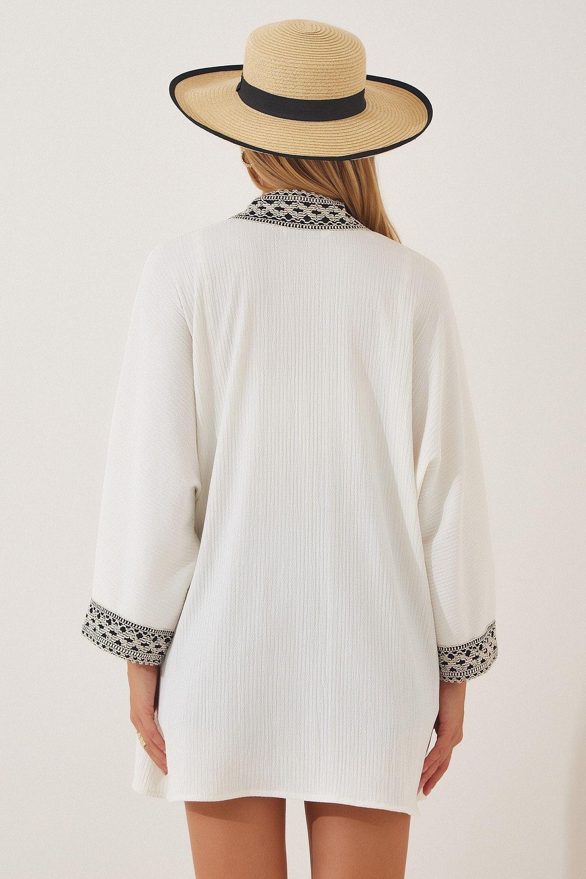 White Embroidery Crinkle Kimono, C101_5696, large image number 3