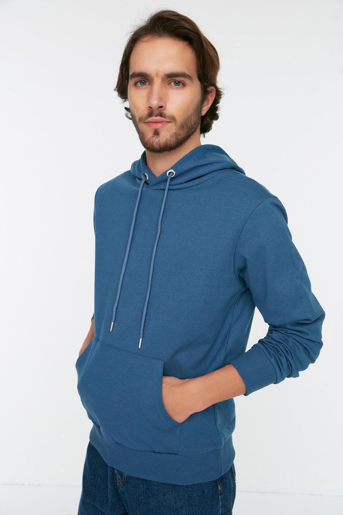 Green Mens Basic Regular/Regular Cut Hoodie. Kangaroo Pocket Long Sleeve Sweatshirt., Single, , large image number 1