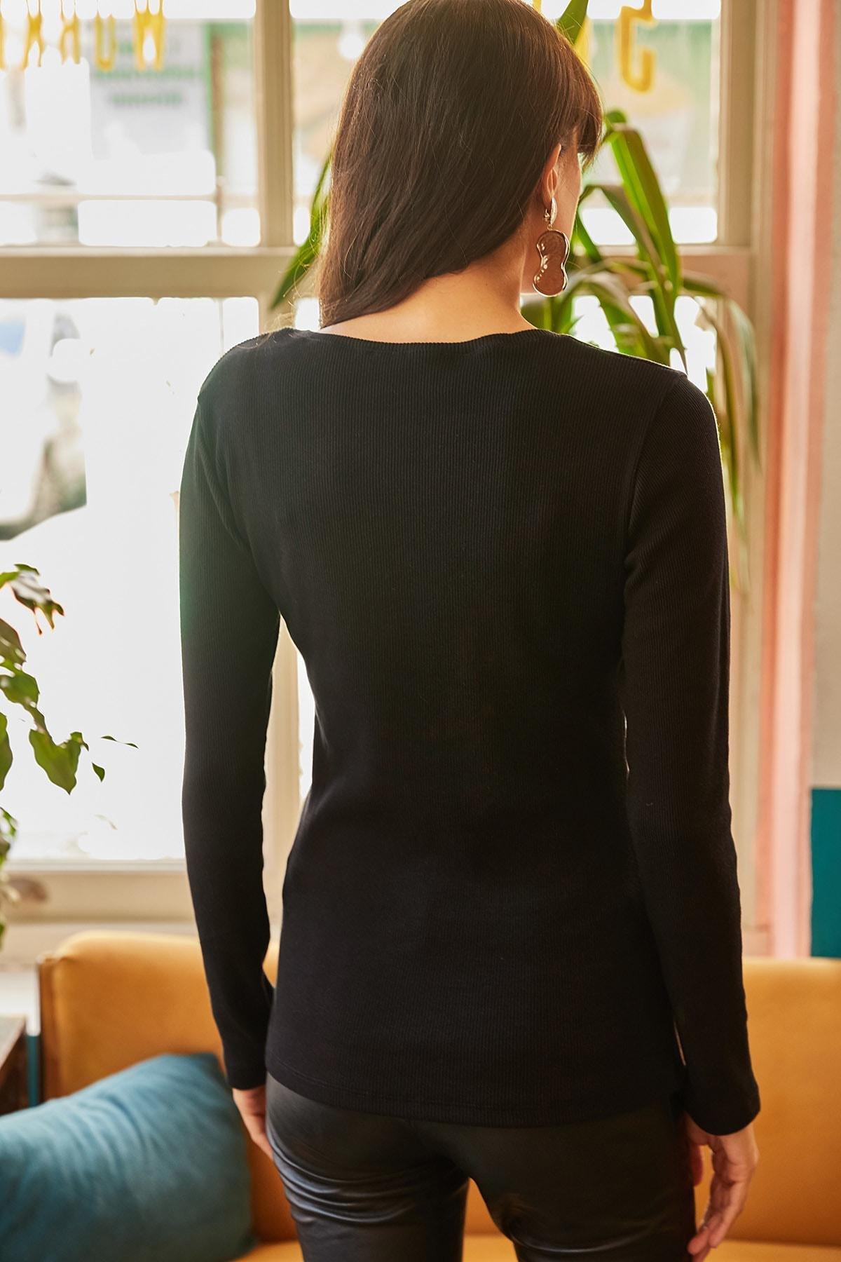 Black Fitted Blouse, , large image number 3