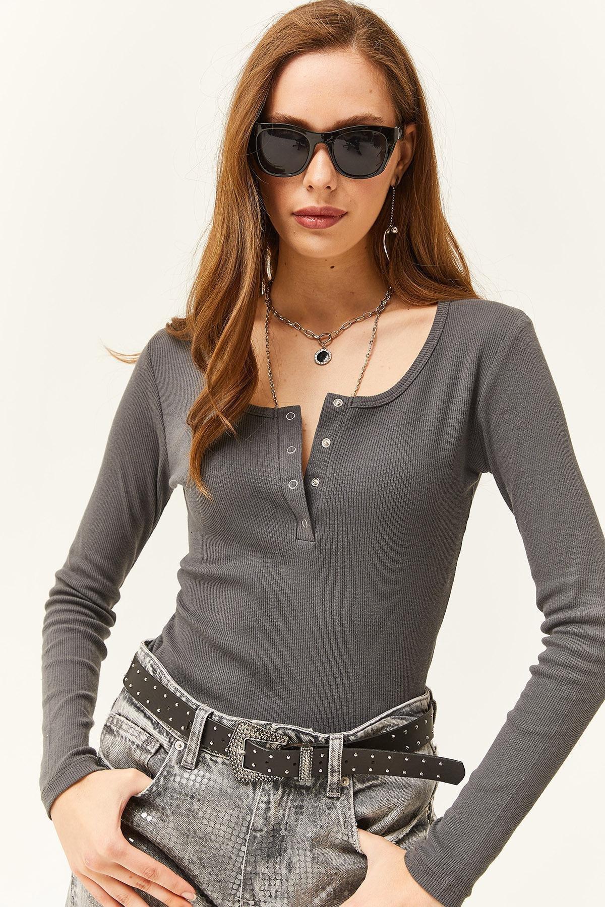 Grey Plaid Blouse, , large image number 1
