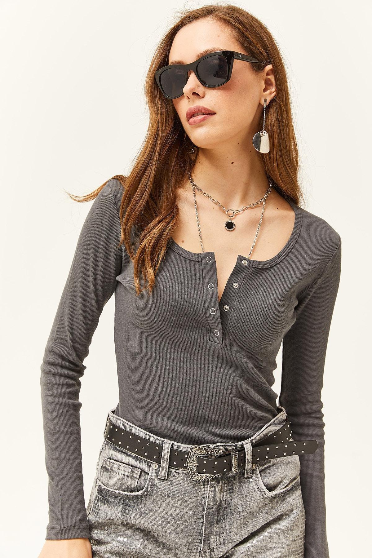 Grey Plaid Blouse, , large image number 3