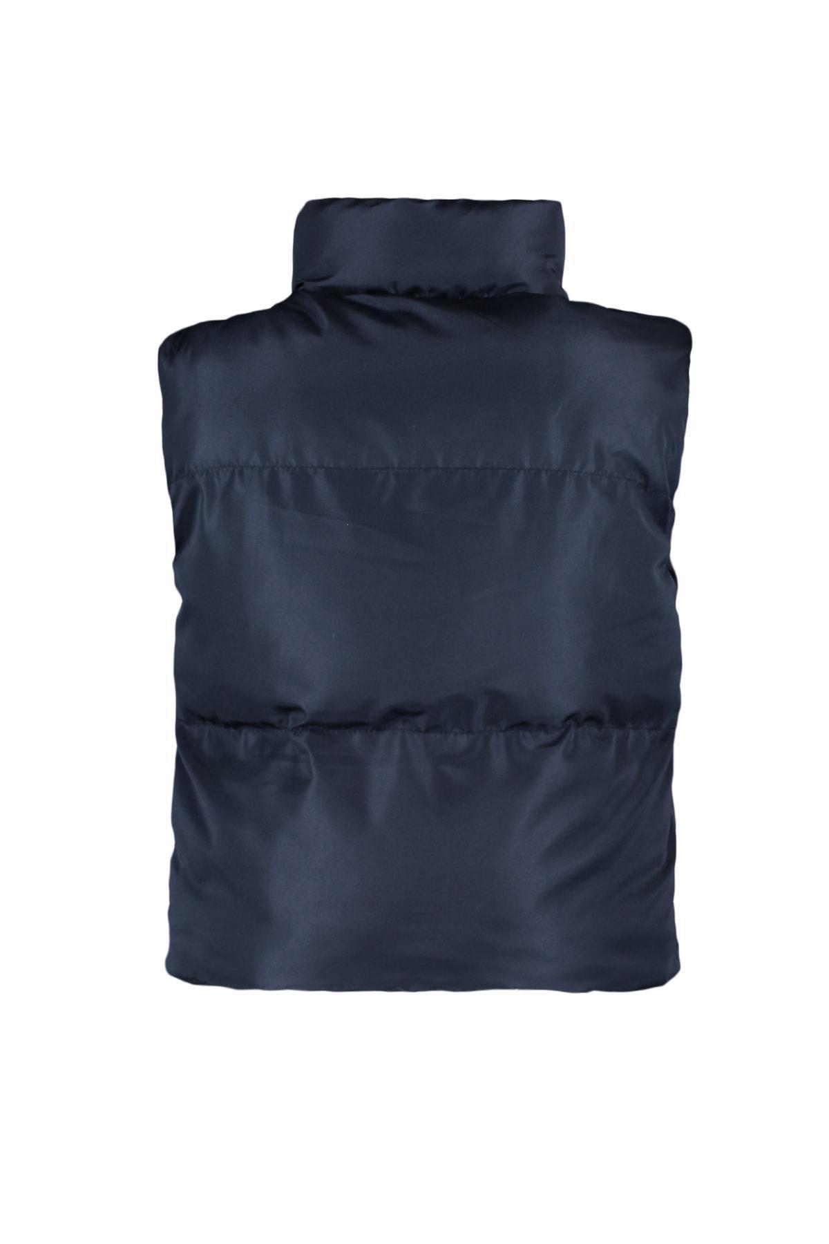 Trendyol - Black Standing Collar Vest