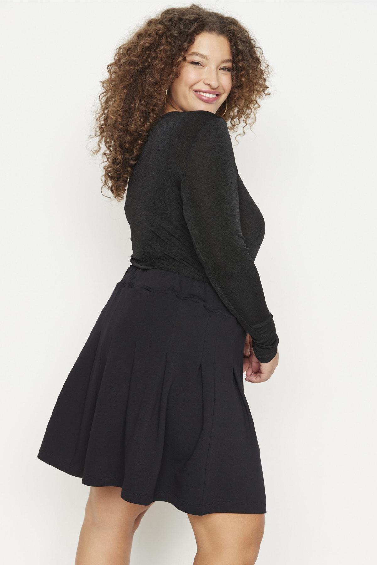 Black Mini Plus Size Skirt, , large image number 1