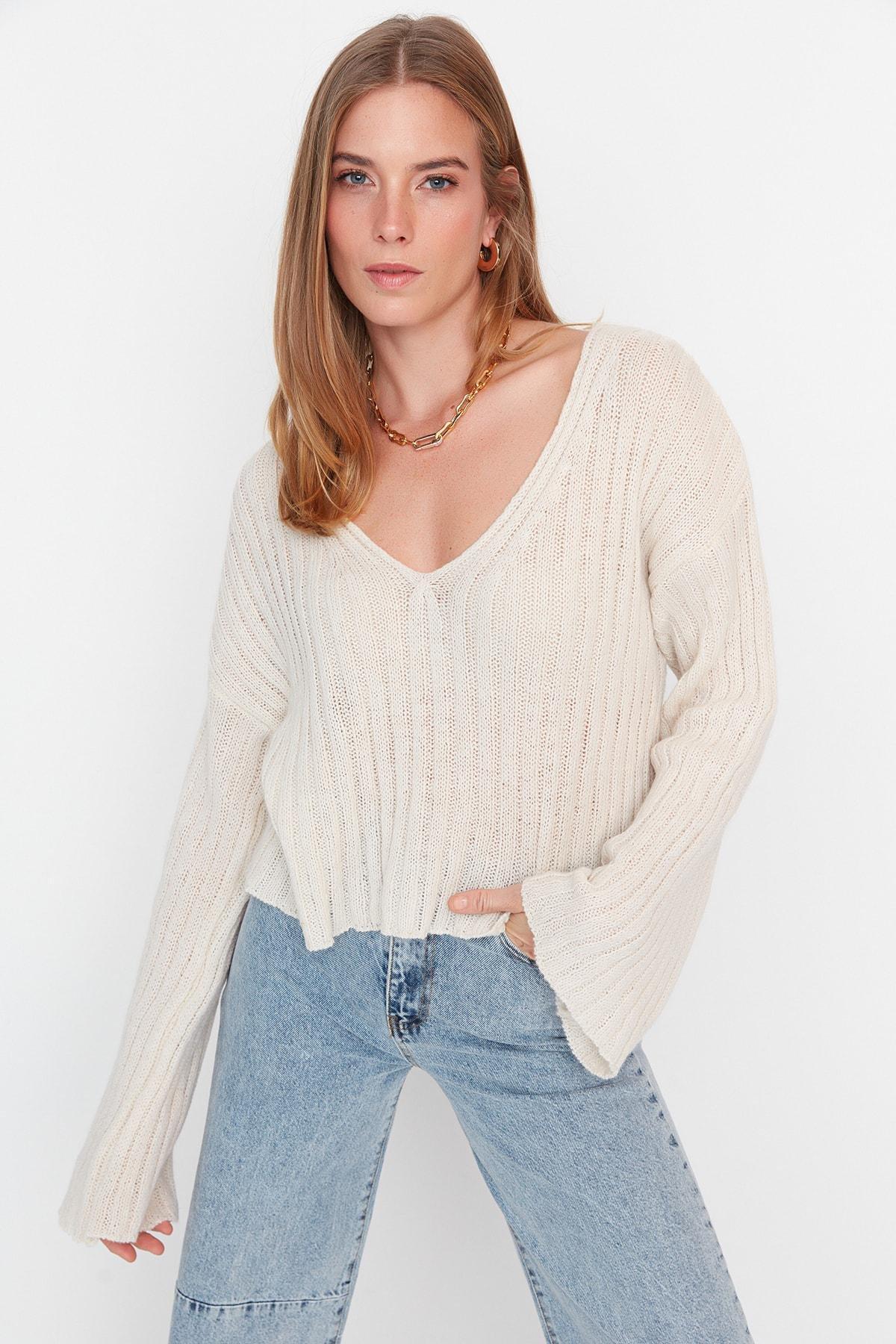 Beige V-Neck Oversize Sweater, , large image number 3