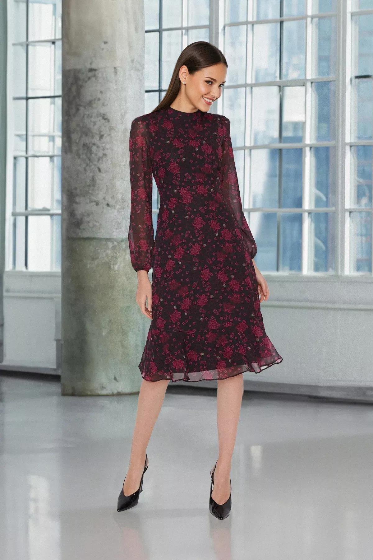 فستان متوسط الطول بقصة على شكل حرف A، وردي, Pink, large image number 1