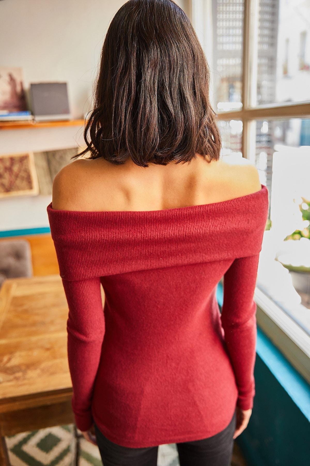 Red Long Sleeve Off-Shoulder Top, Burgundy, large image number 4