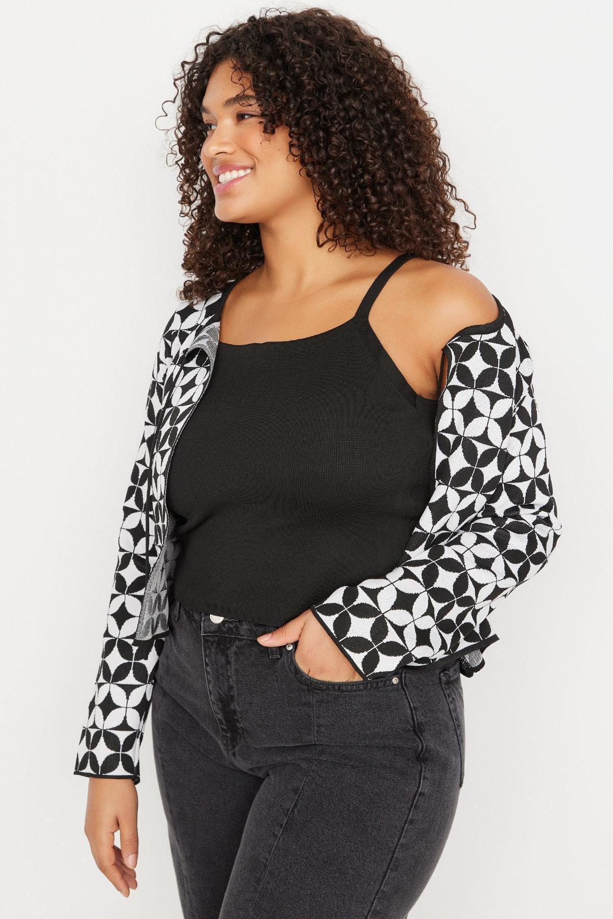 Black Crew Neck Plus Size Cardigan, , large image number 1