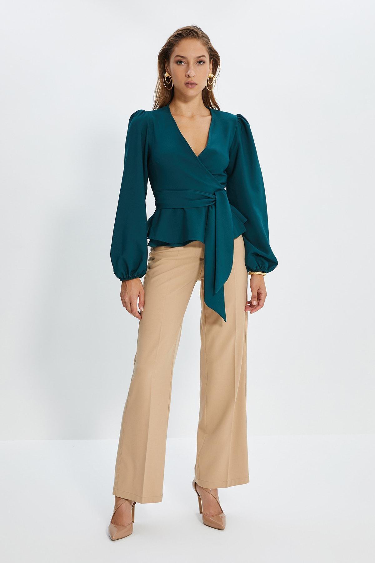 بلوزة بفتحة رقبة V متقاطعة، أخضر, Green, large image number 3