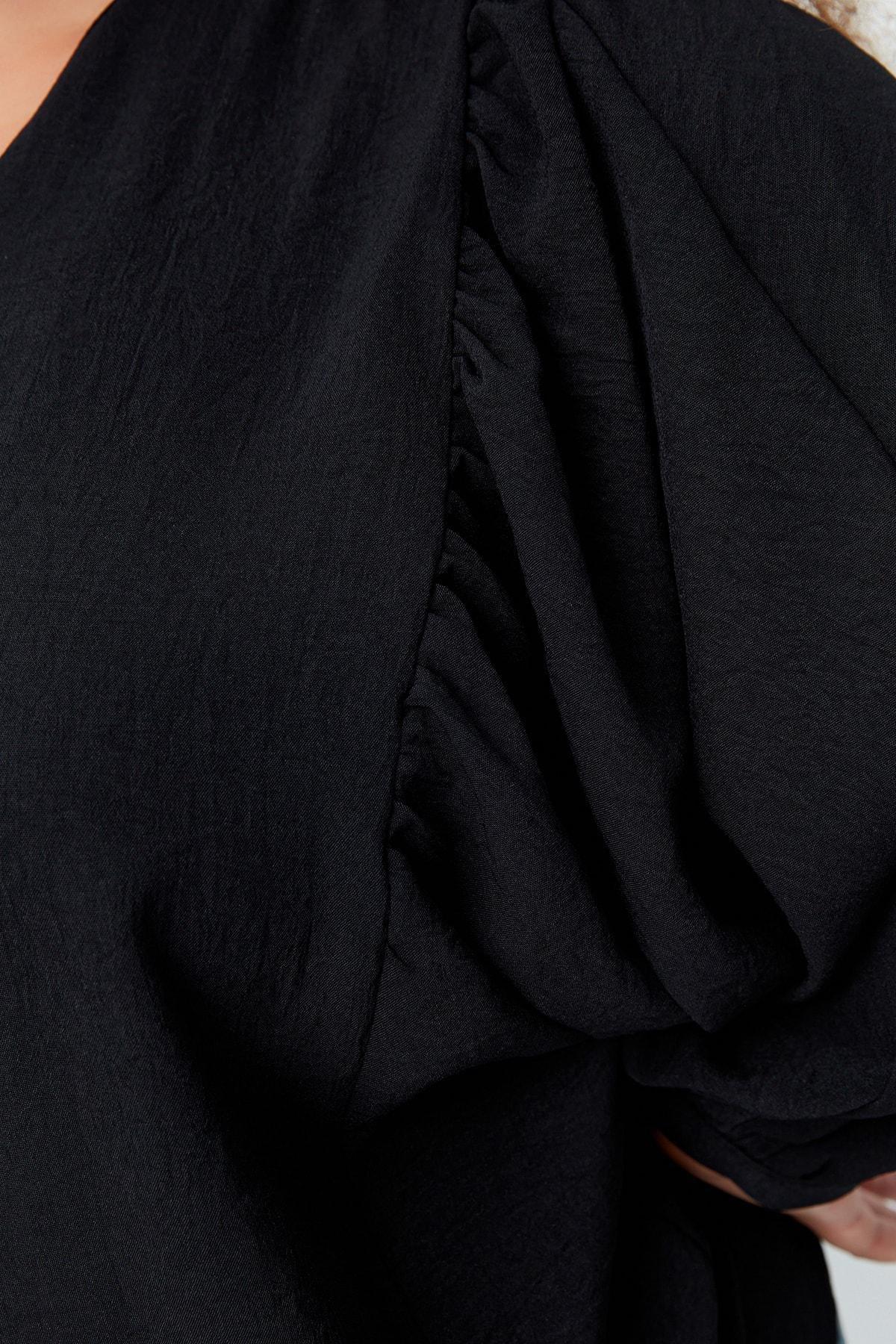 Black V-Neck Plus Size Shirt, , large image number 3