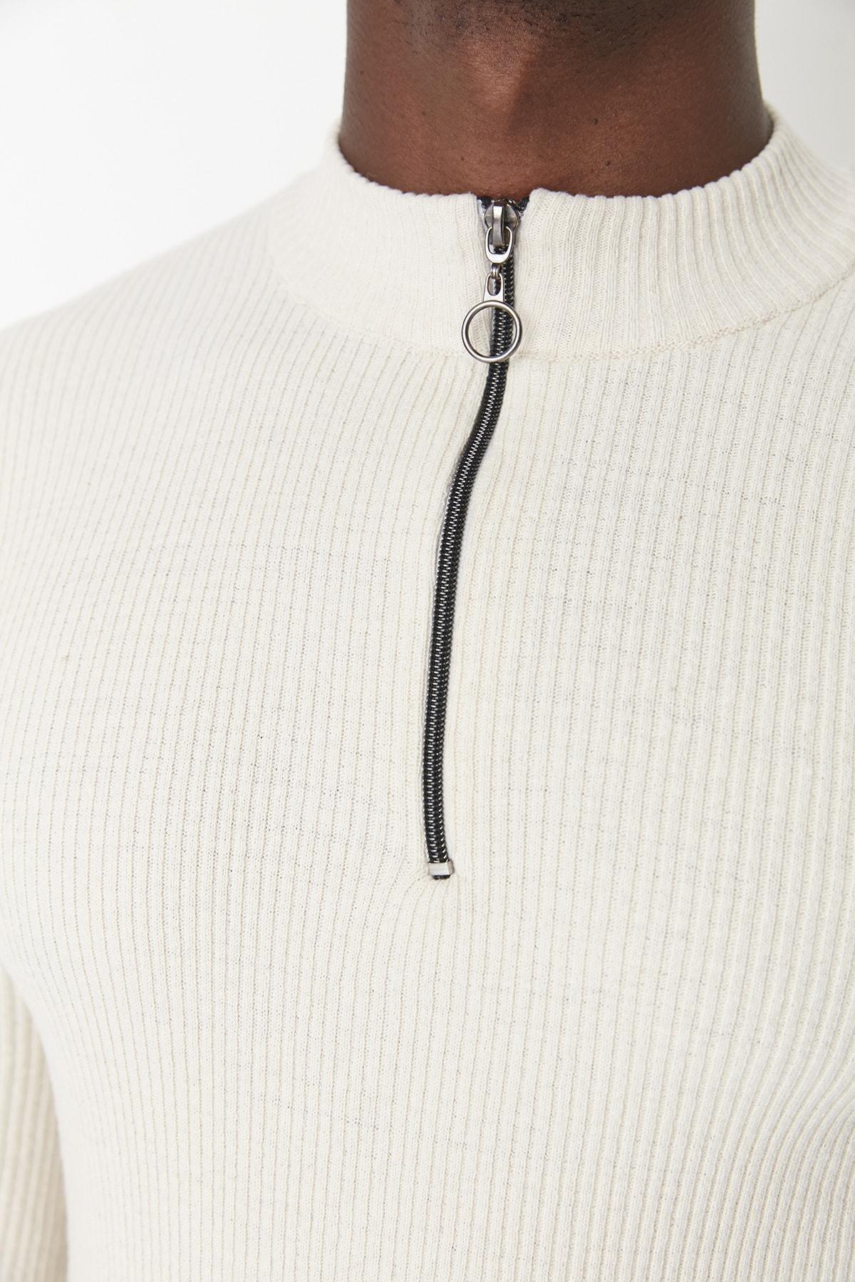 White Slim Sweater, Ecru, large image number 3