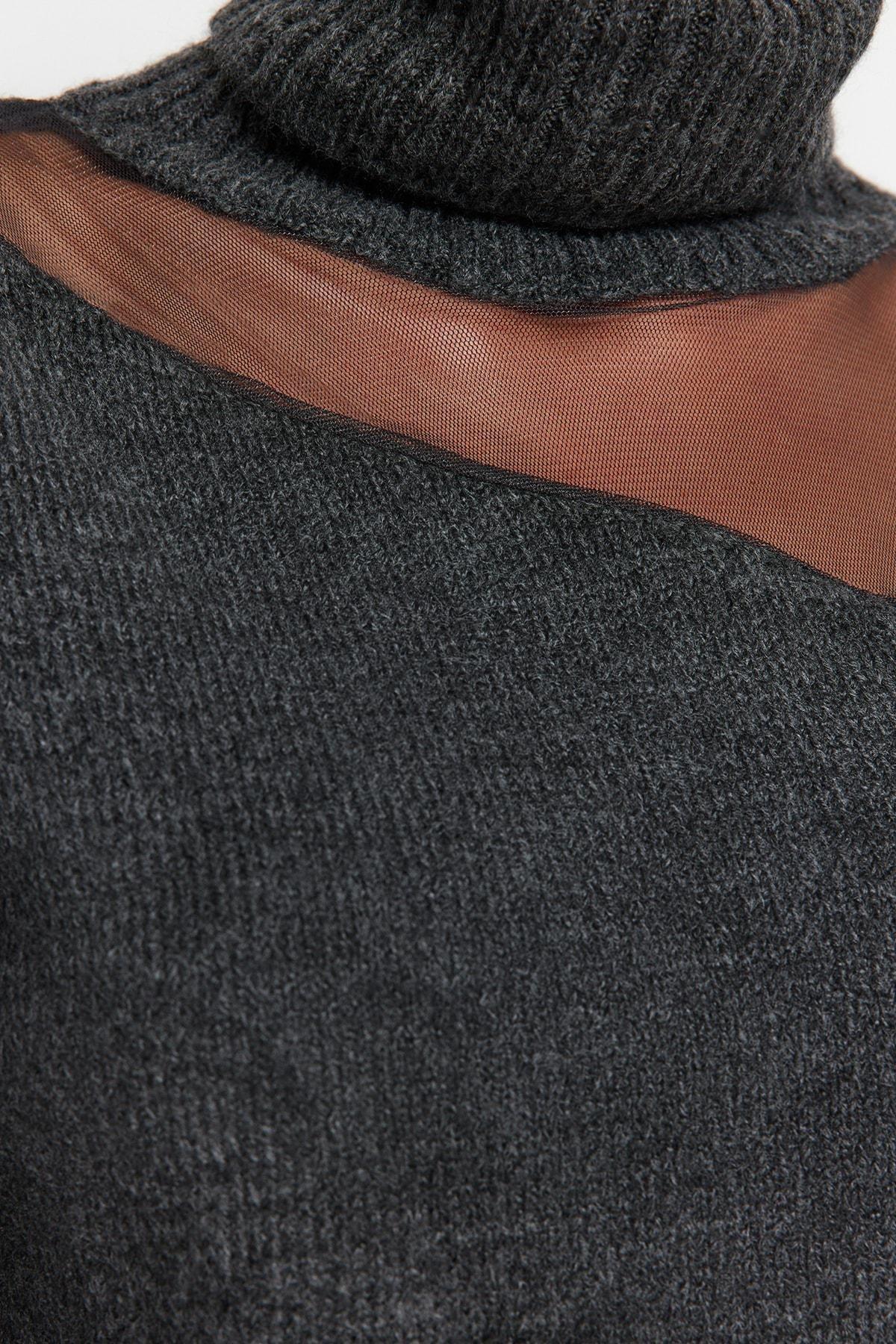 Grey Turtleneck Sweater, Anthracite, large image number 3