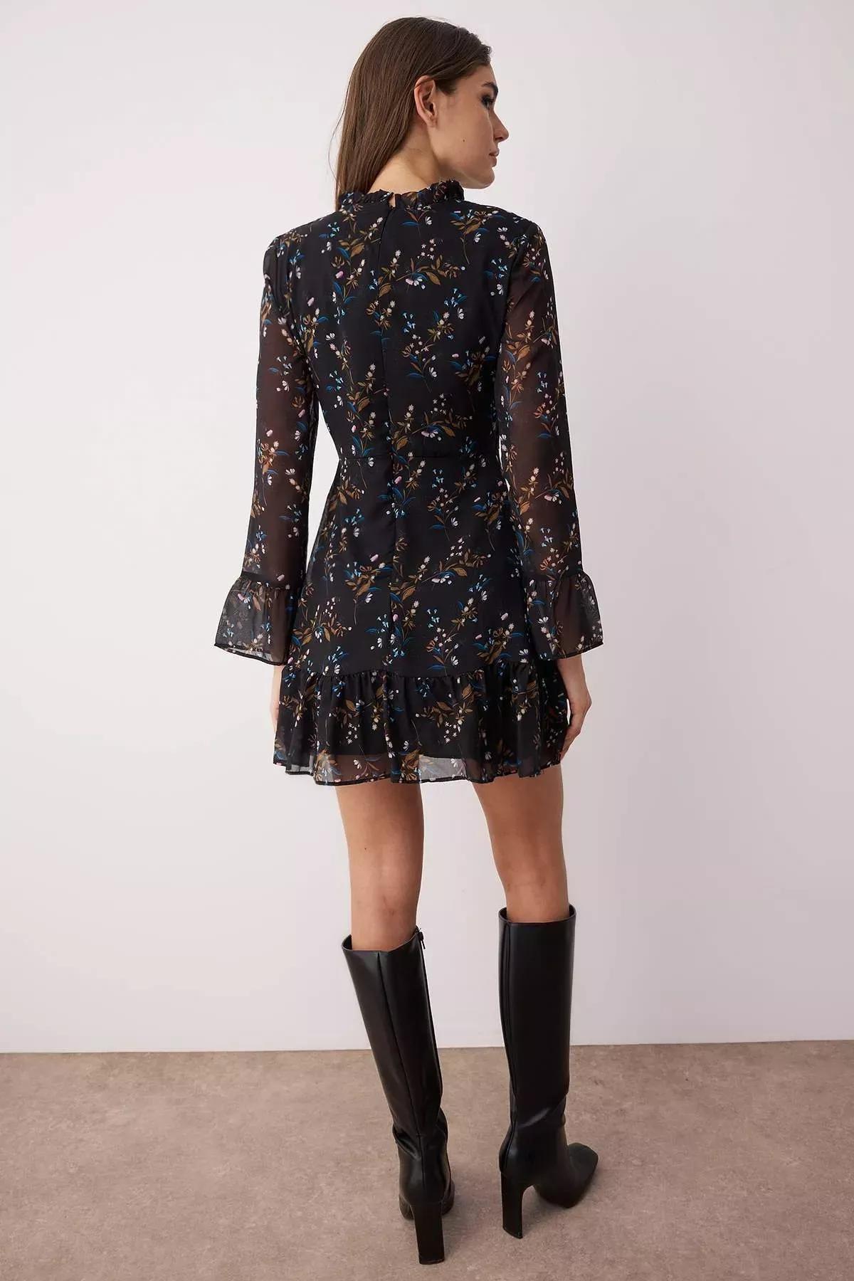 فستان بحافة كشكش، أسود, Black, large image number 7