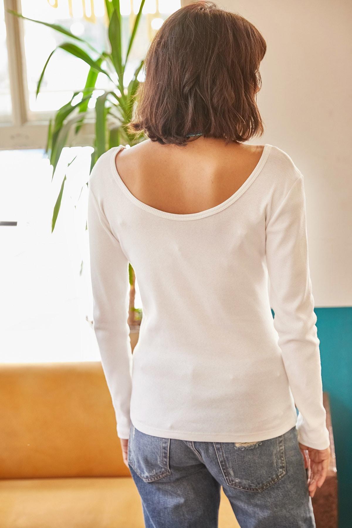 White Scoop Neck Fitted Top, , large image number 4