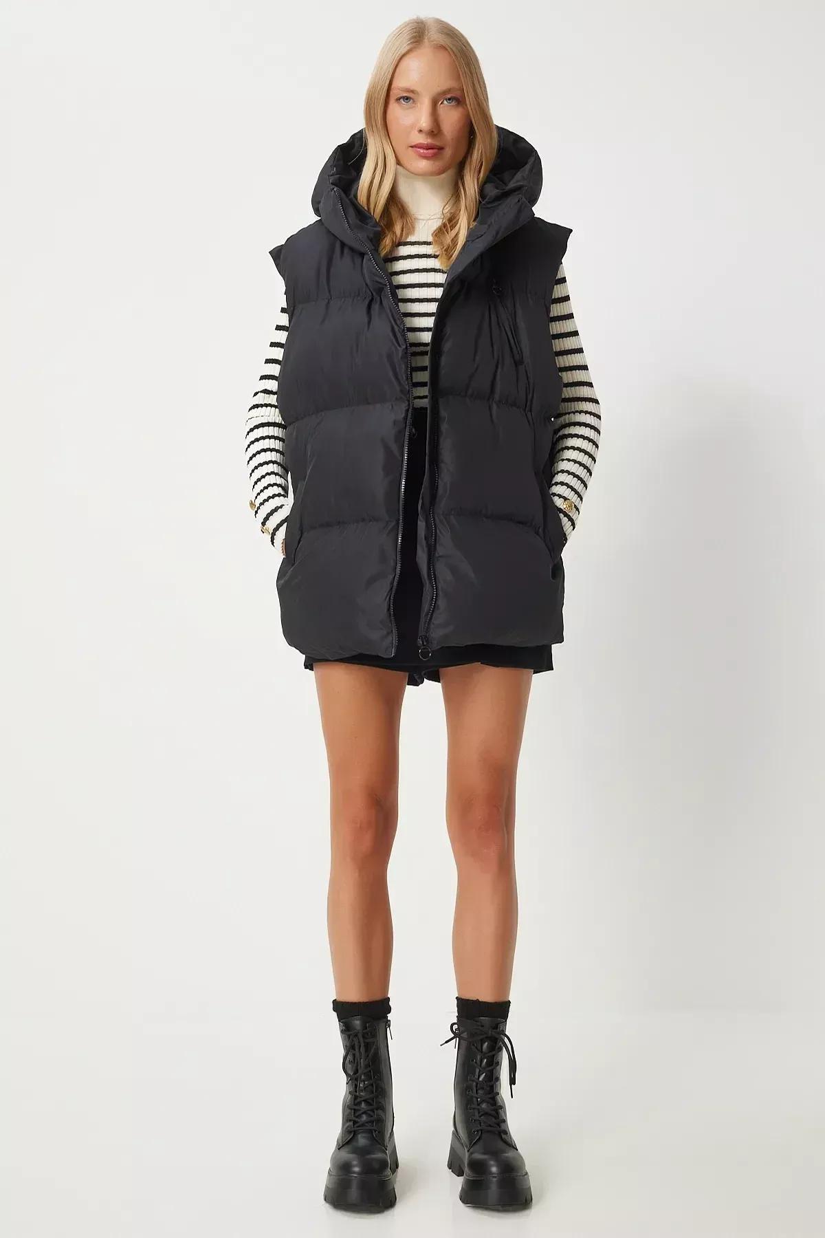 Black Puffer Vest, BLACK, large image number 4