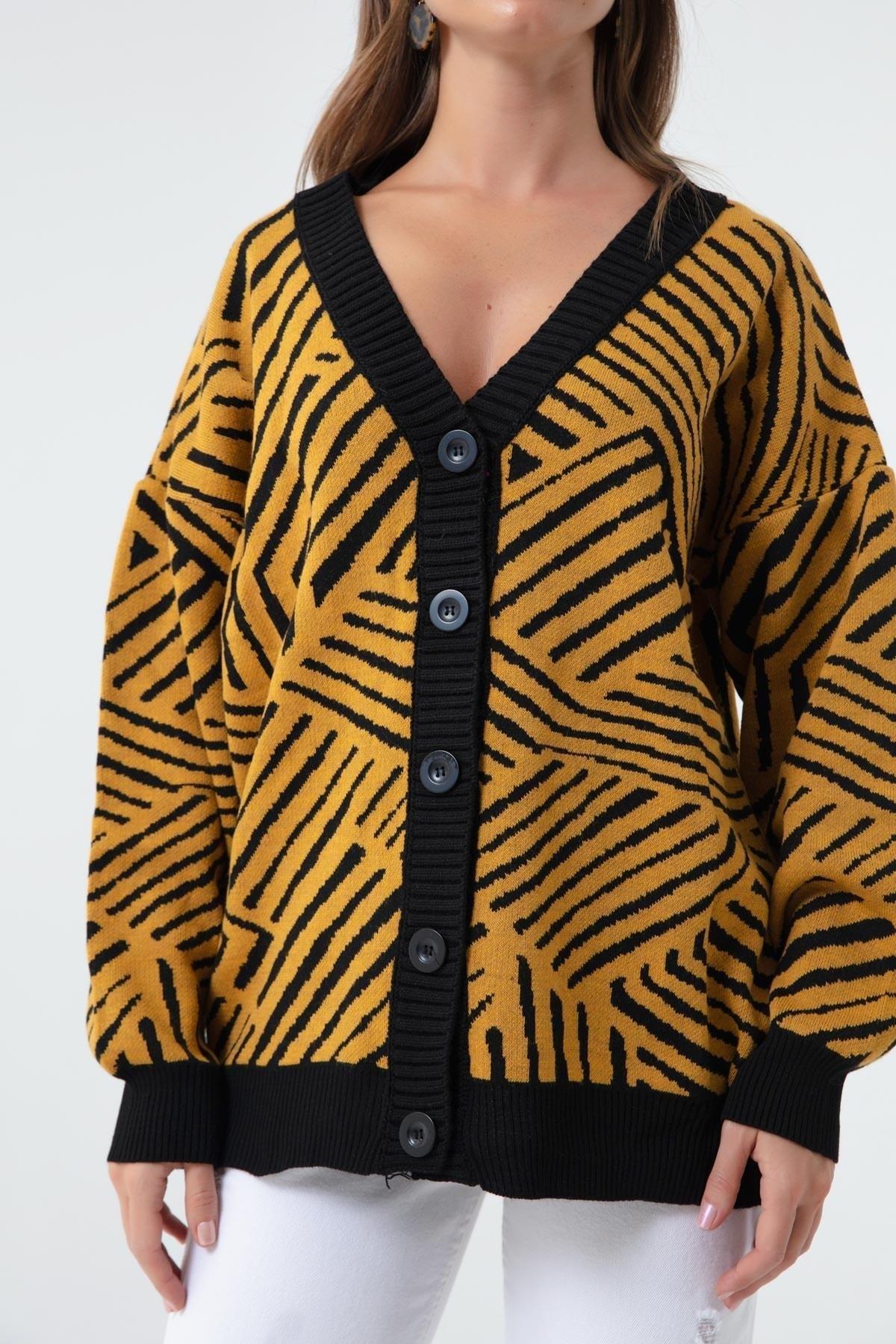 Yellow Oversized Buttoned Knitted Cardigan, , large image number 3