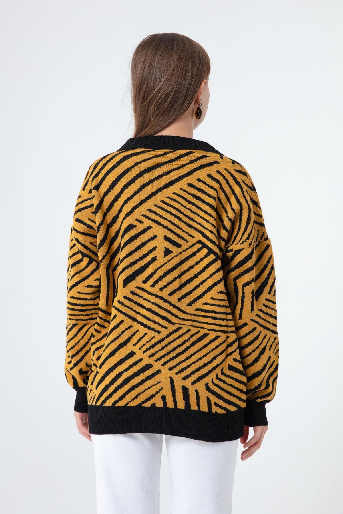 Yellow Oversized Buttoned Knitted Cardigan, , large image number 4