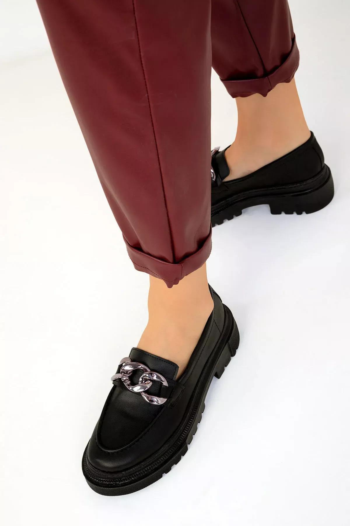 Black Chained Detailed Loafers, , large image number 3