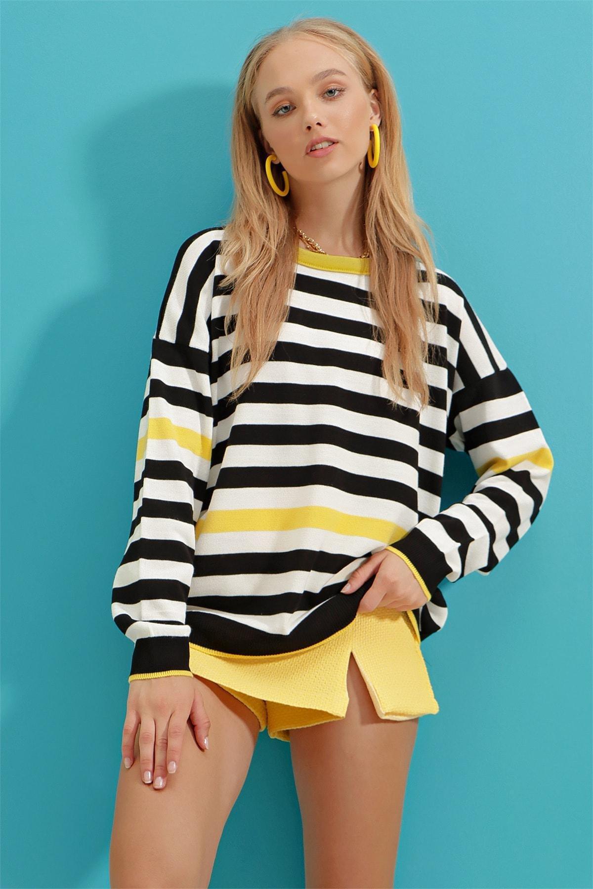 Yellow Striped Crew Neck Oversized Blouse, Yellow, large image number 3