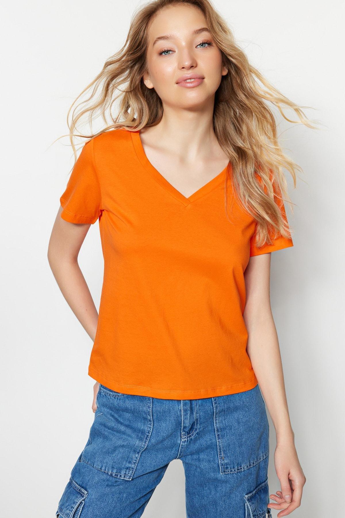 Multicolour V-Neck Knitted T-Shirt, Set Of 2, , large image number 4