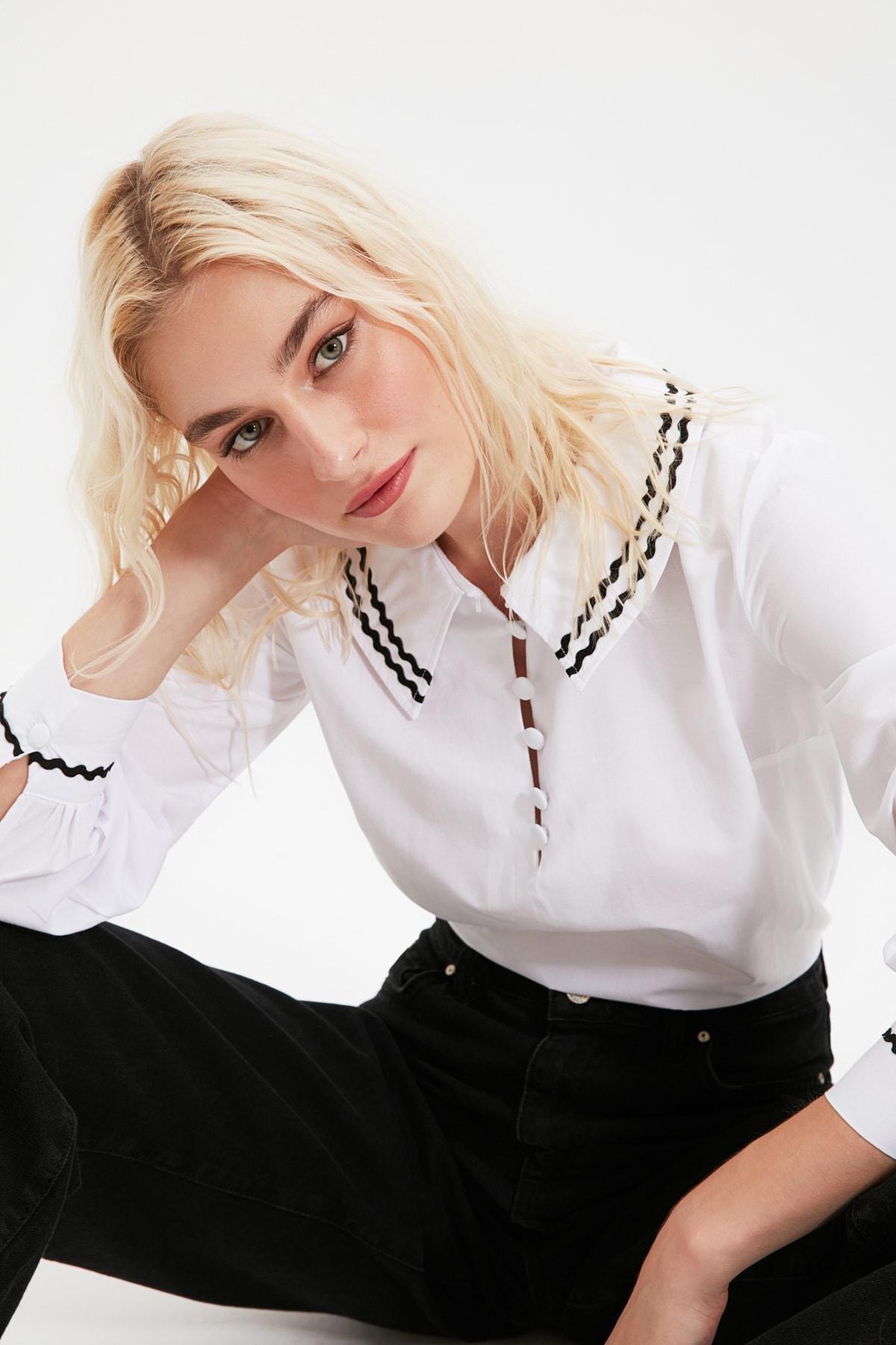 White Peter Pan Collar Blouse, , large image number 1
