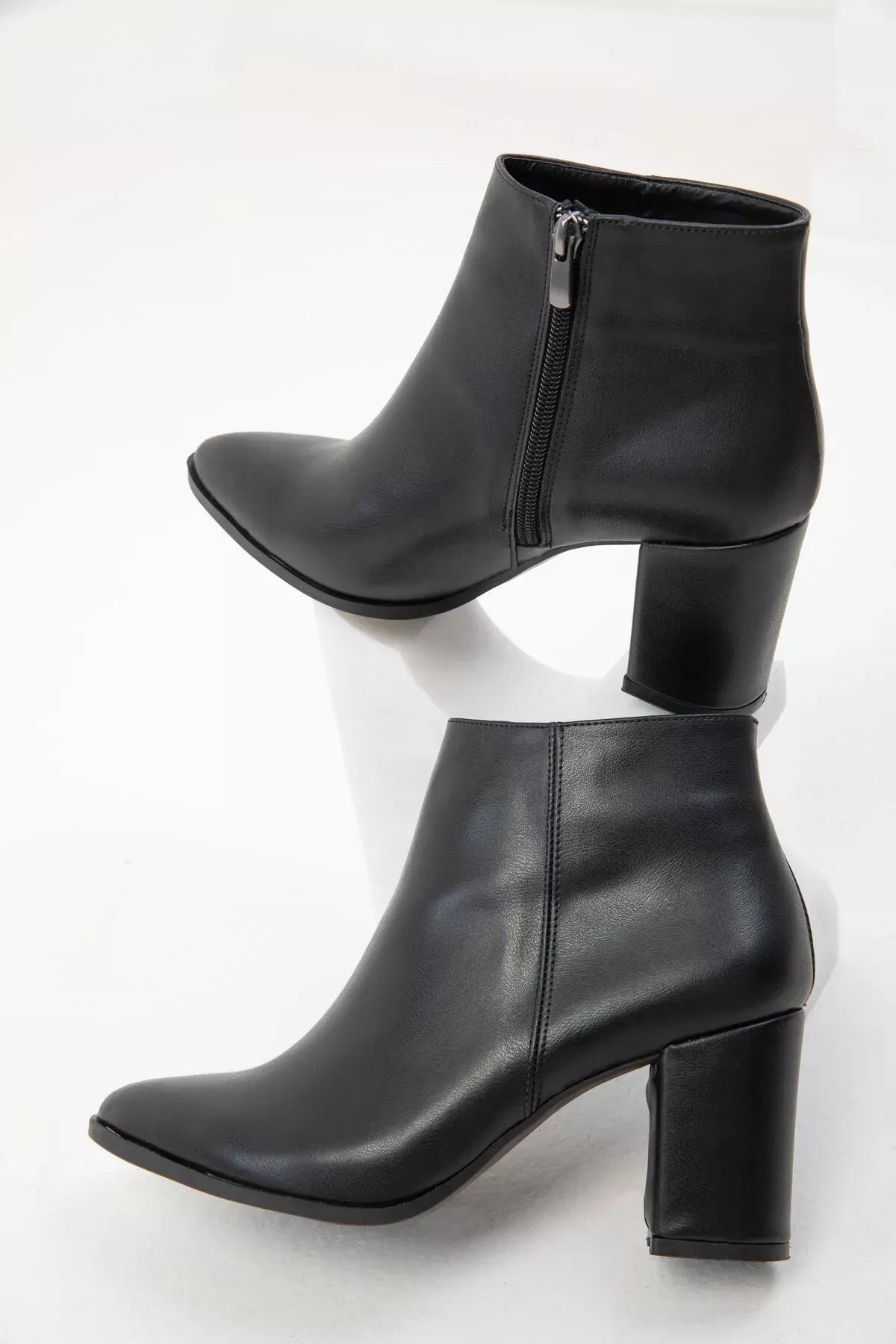 Black Womens Boots & Booties 17518, BLACK, large image number 2