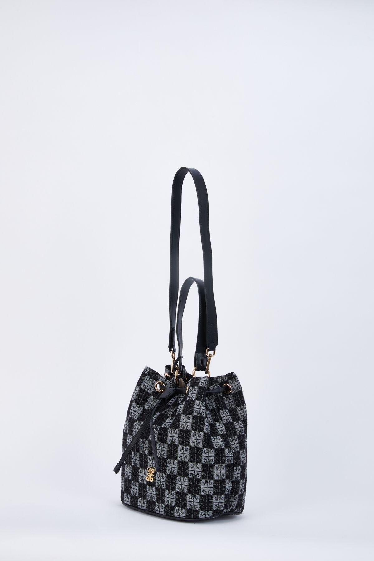 Black Shoulder Bag, C101_5720, large image number 1