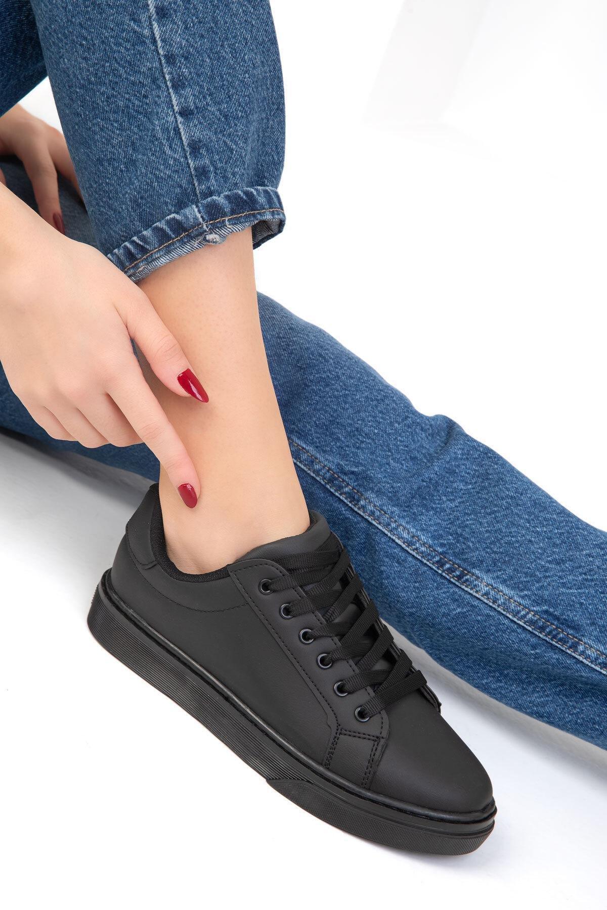 Black Laced Sneakers, , large image number 4