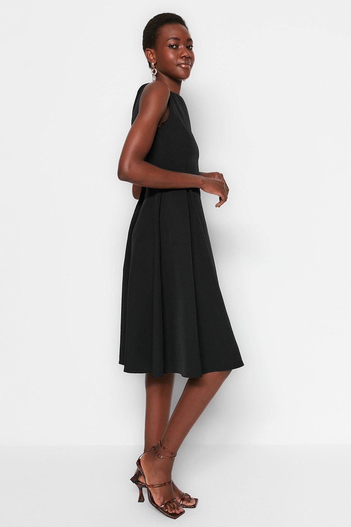 Black A Line Crew Neck Dress, , large image number 1