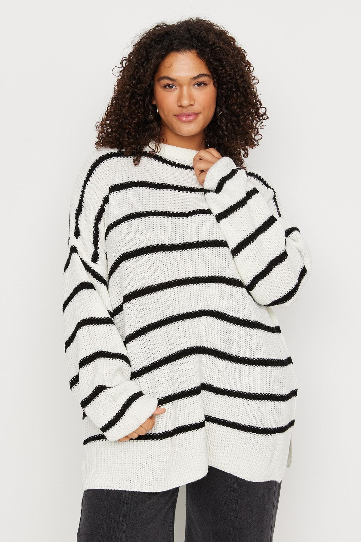 Beige Relaxed Plus Size Sweater, , large image number 3