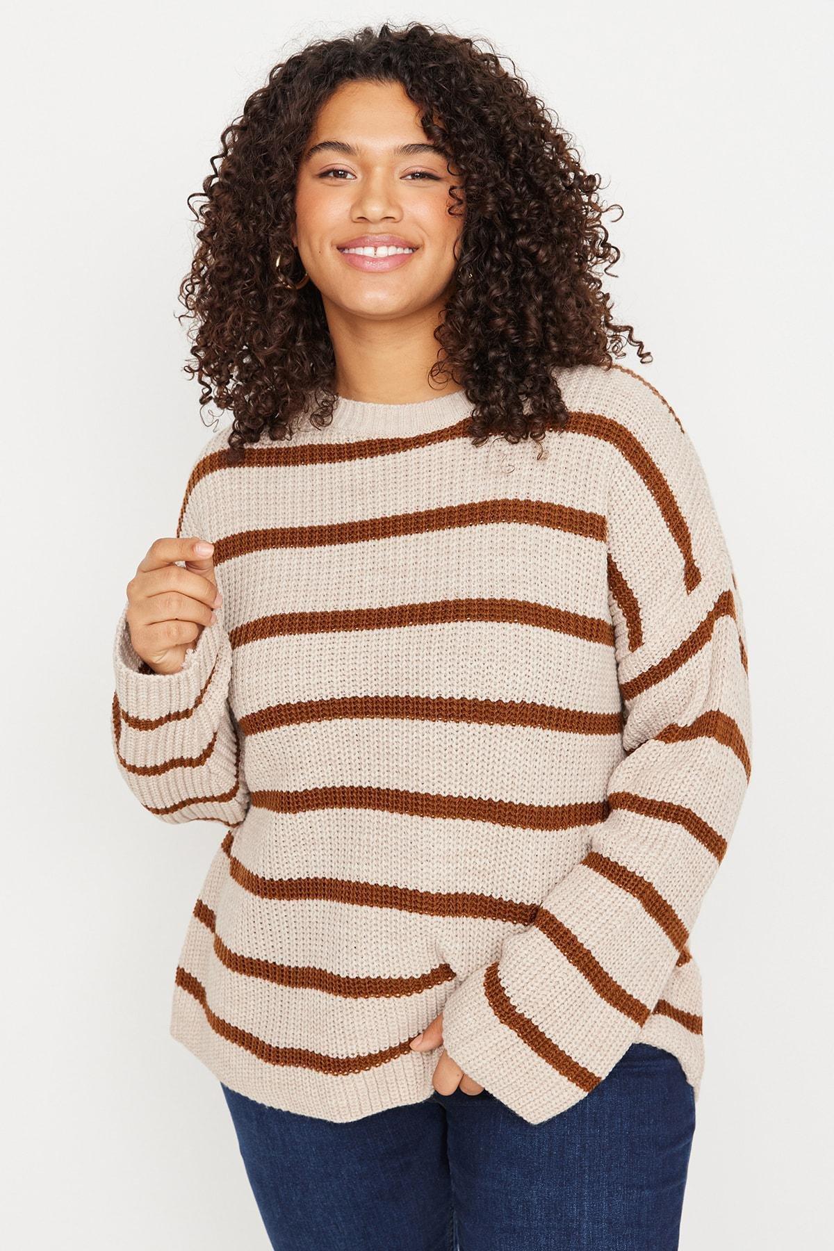 Beige Shift Plus Size Sweater, , large image number 3