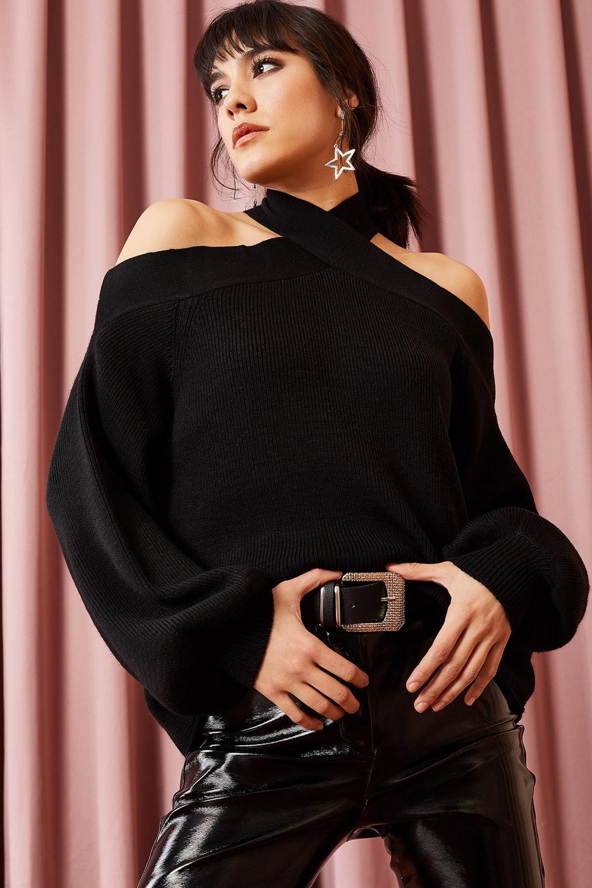 Black Off-Shoulder Oversize Sweater, BLACK, large image number 0