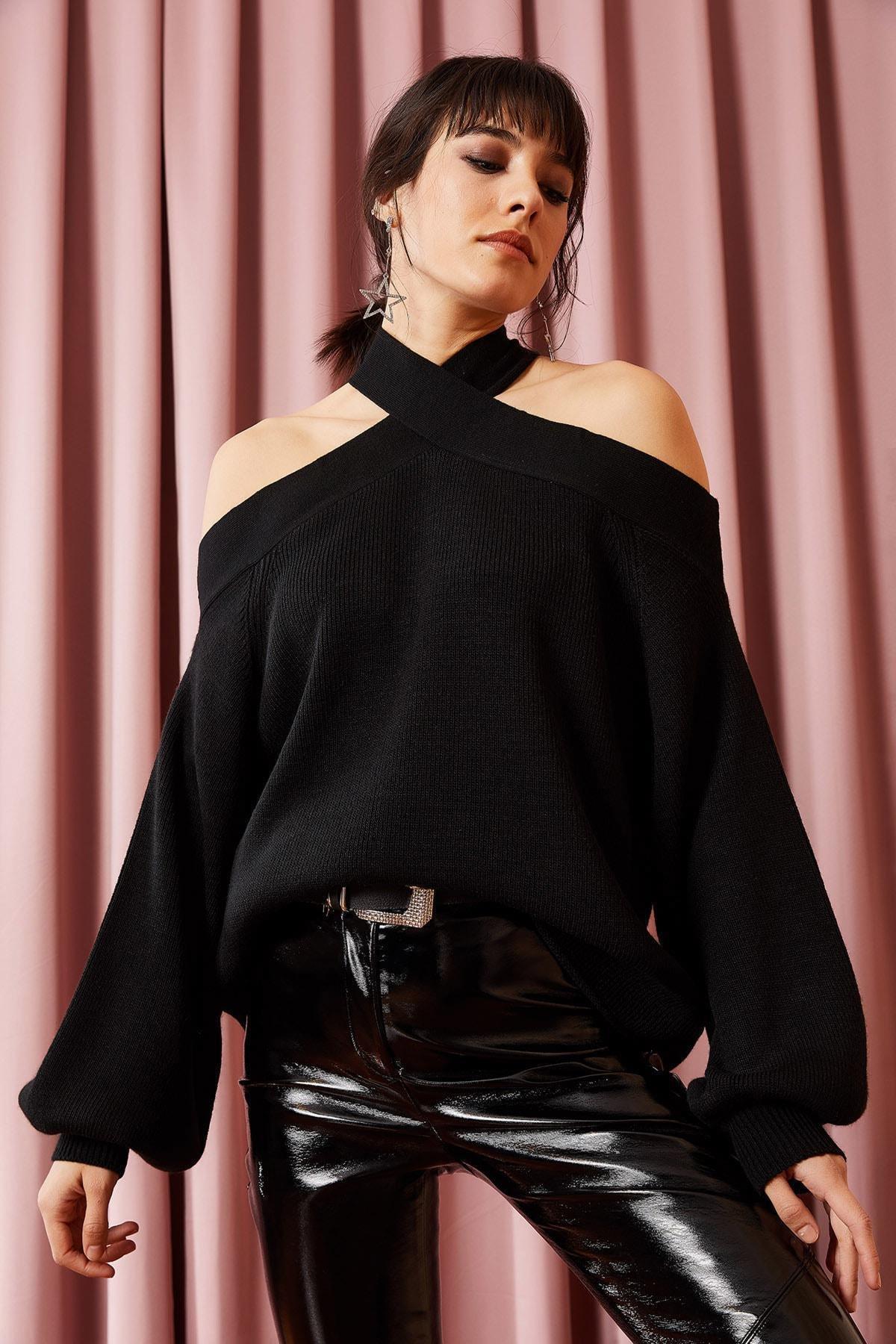 Black Off-Shoulder Oversize Sweater, BLACK, large image number 2