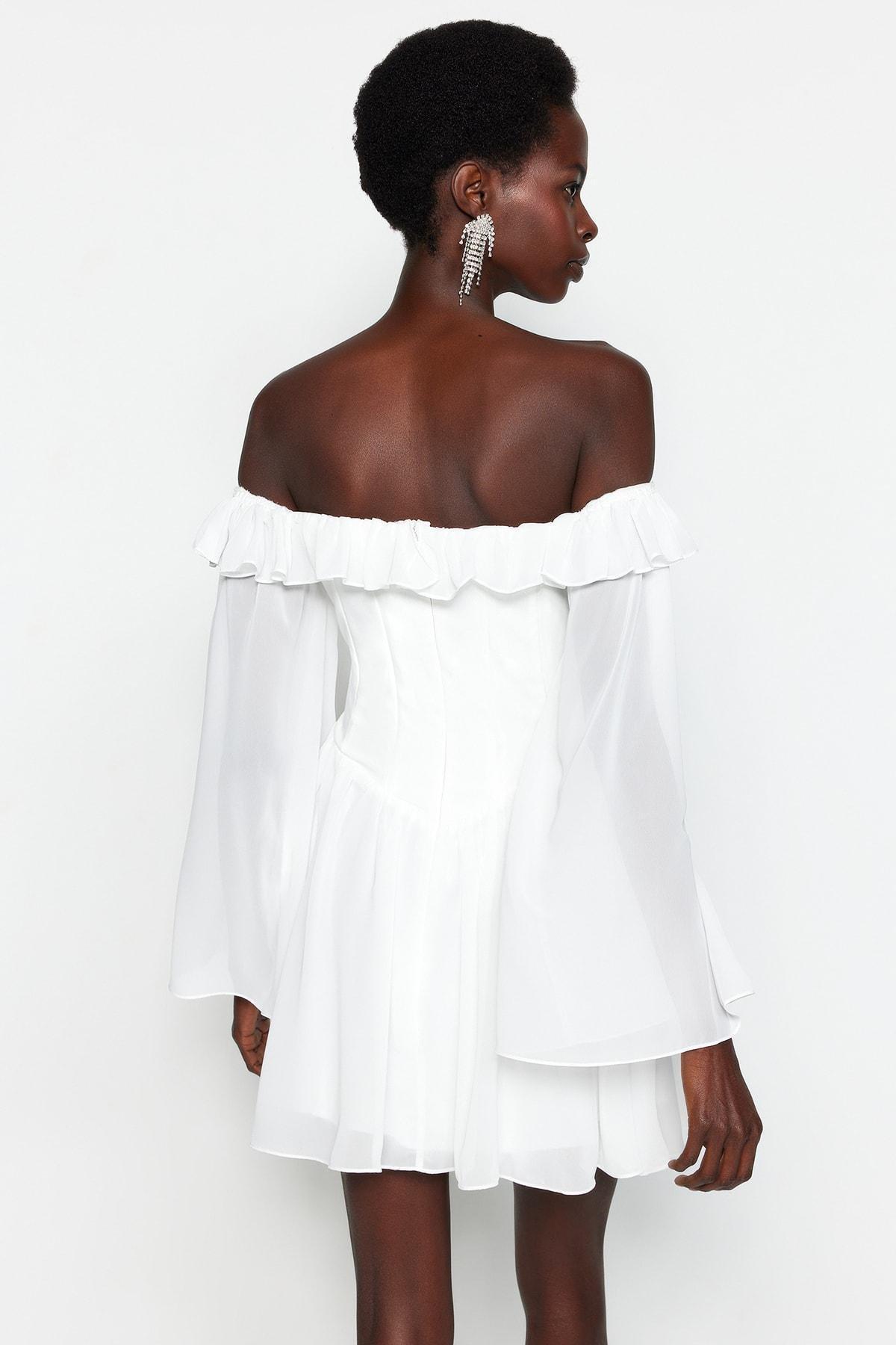 Off-White Off-Shoulder Chiffon Dress, , large image number 5