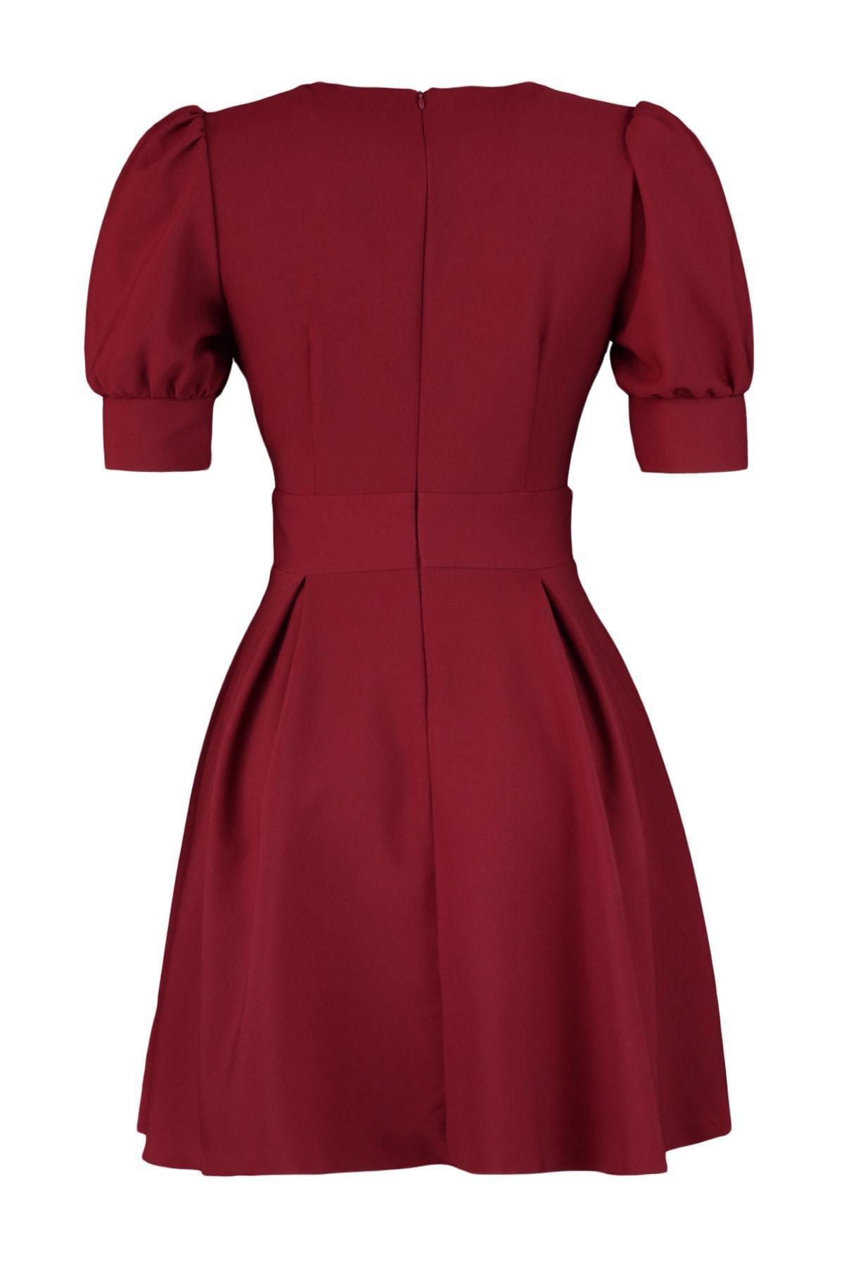 فستان بقصة على شكل حرف A وفتحة رقبة V، أحمر, Red, large image number 7