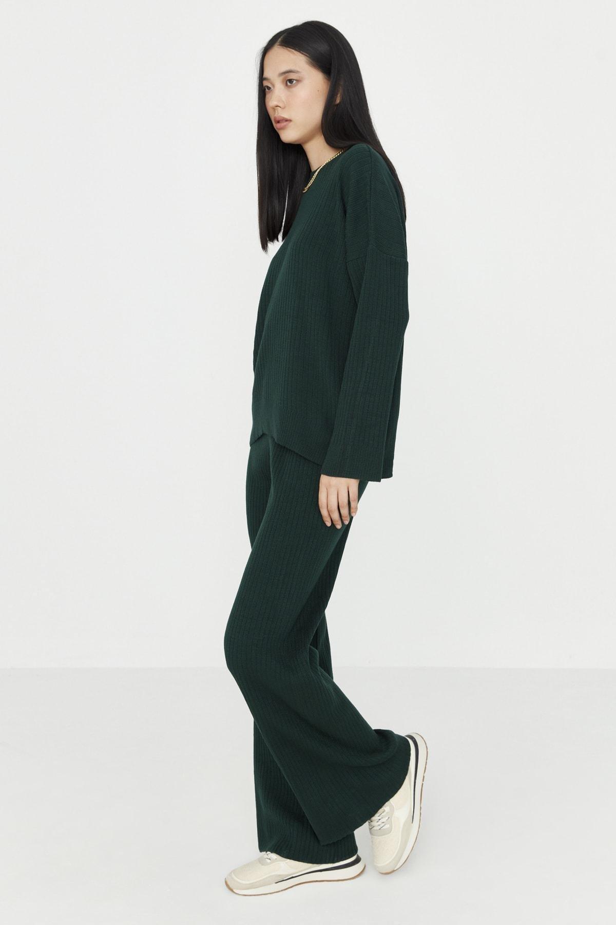 Green Crew Neck Co-Ord Set, , large image number 2