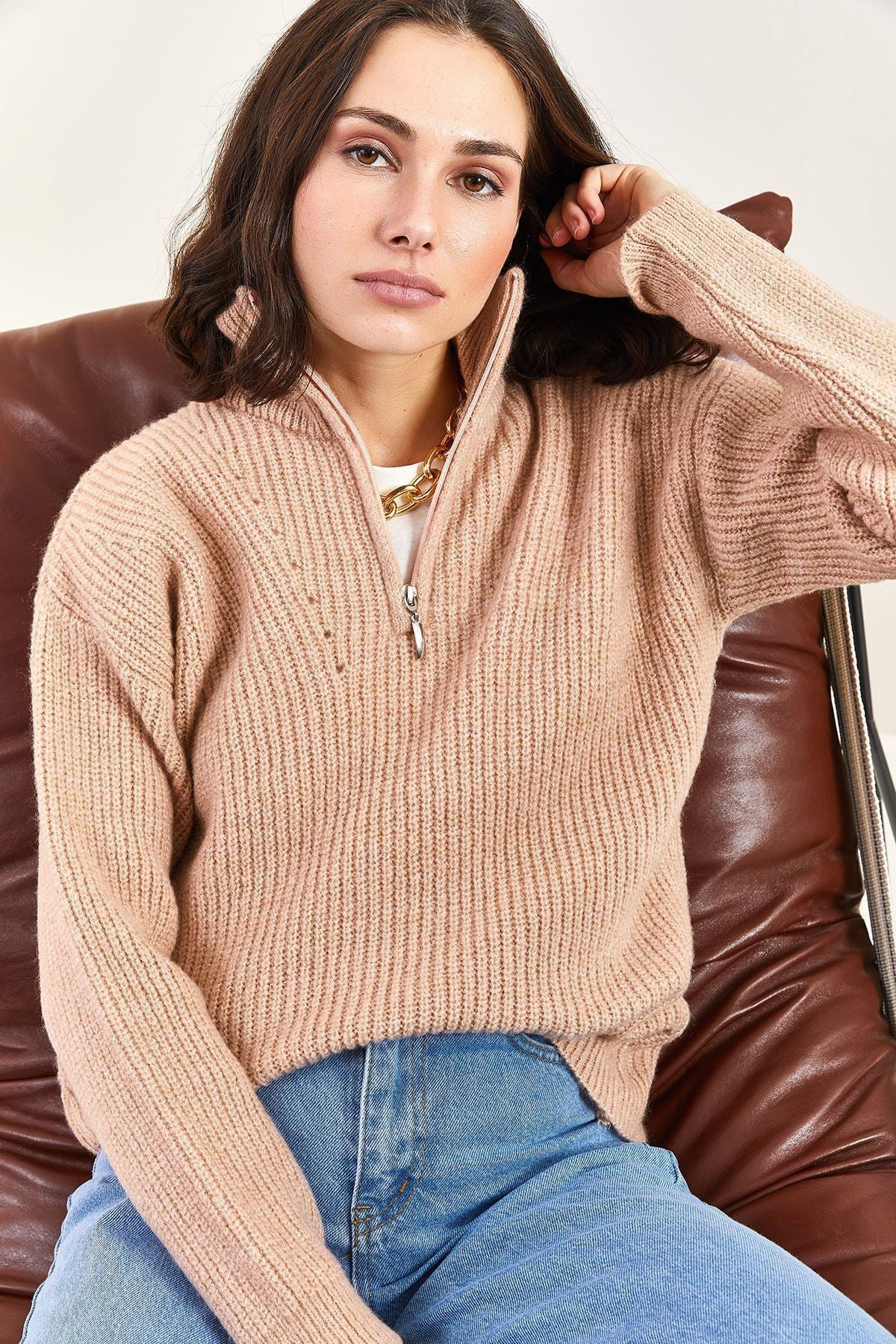 Beige Zippered Turtleneck Oversize Knitted Sweater, POWDER, large image number 0