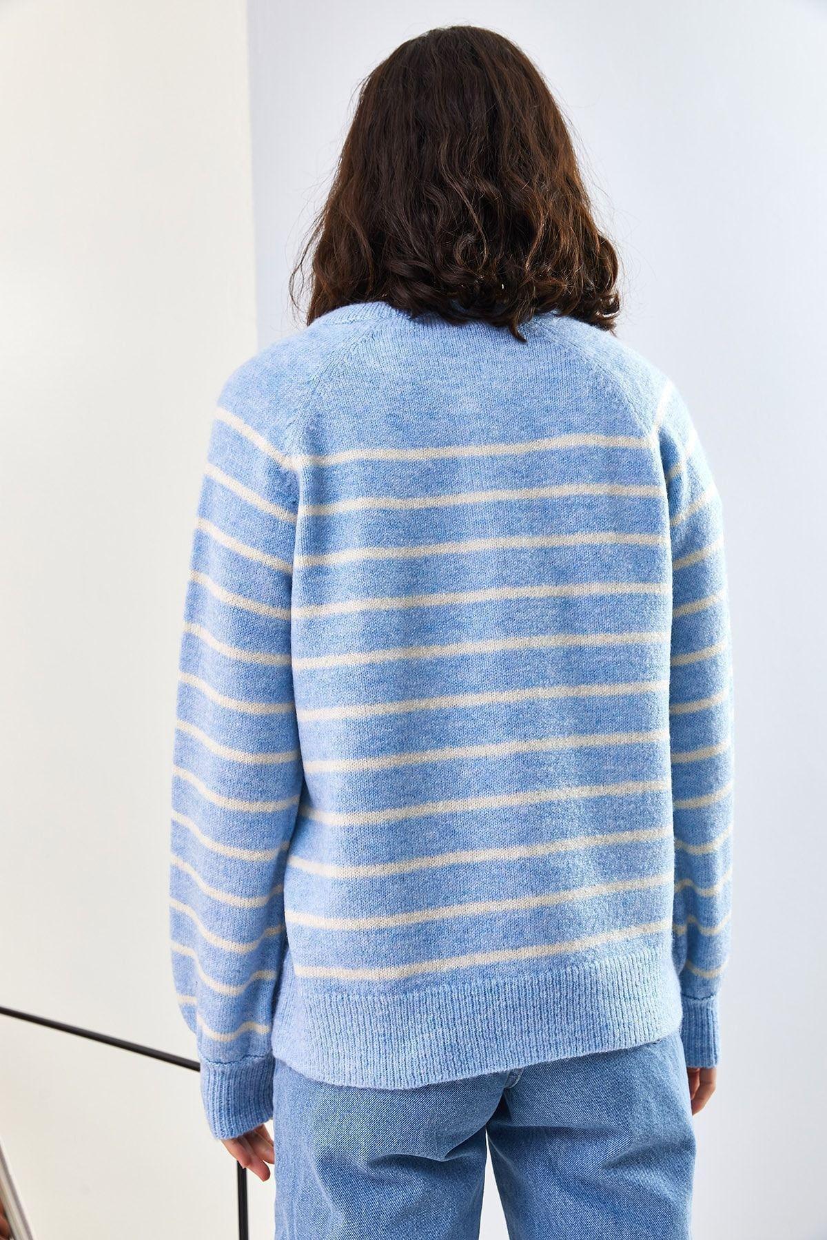 Blue Collared Turtleneck Striped Knitted Sweater, BABY BLUE, large image number 5